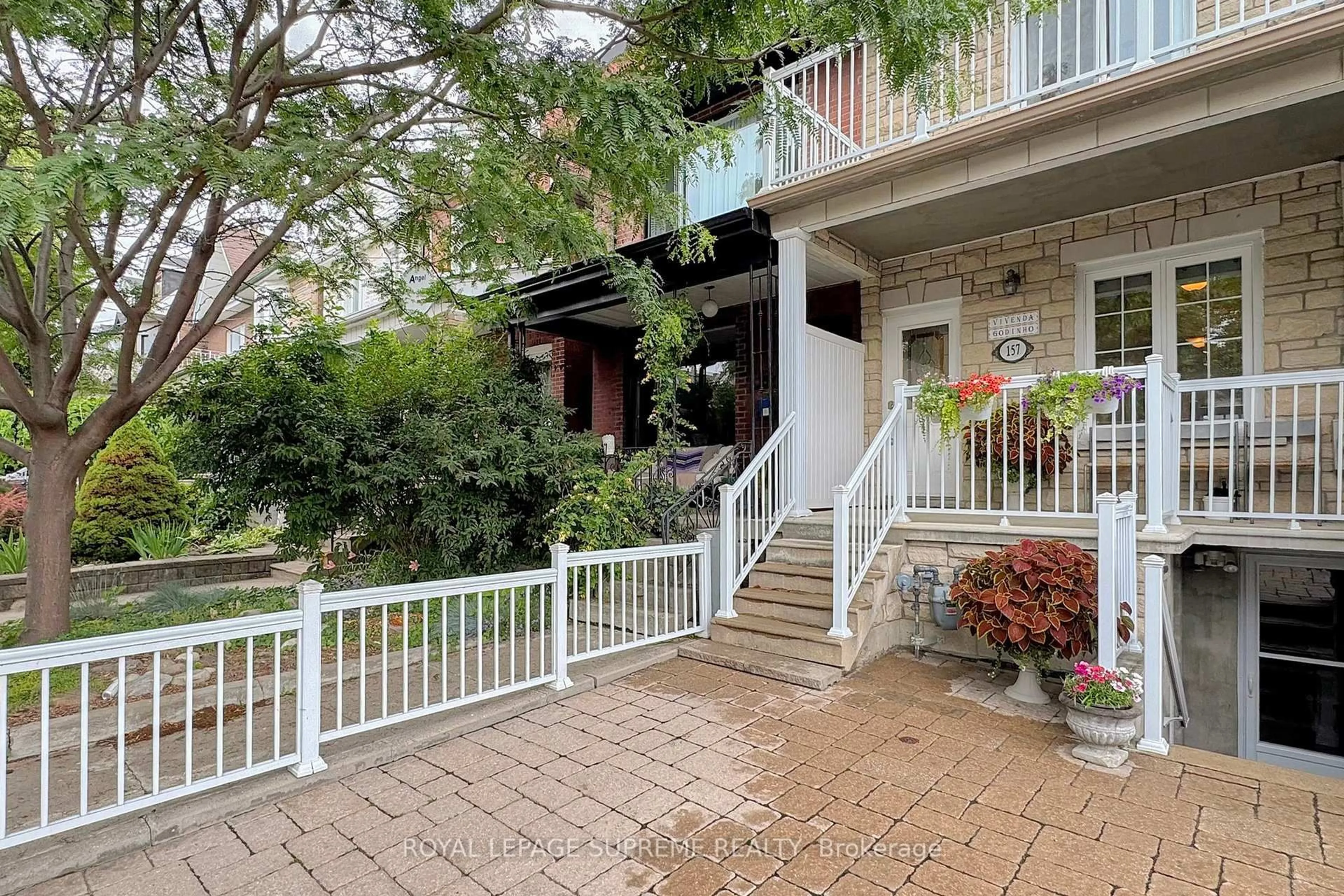 Patio, street for 157 Emerson Ave, Toronto Ontario M6H 3T4