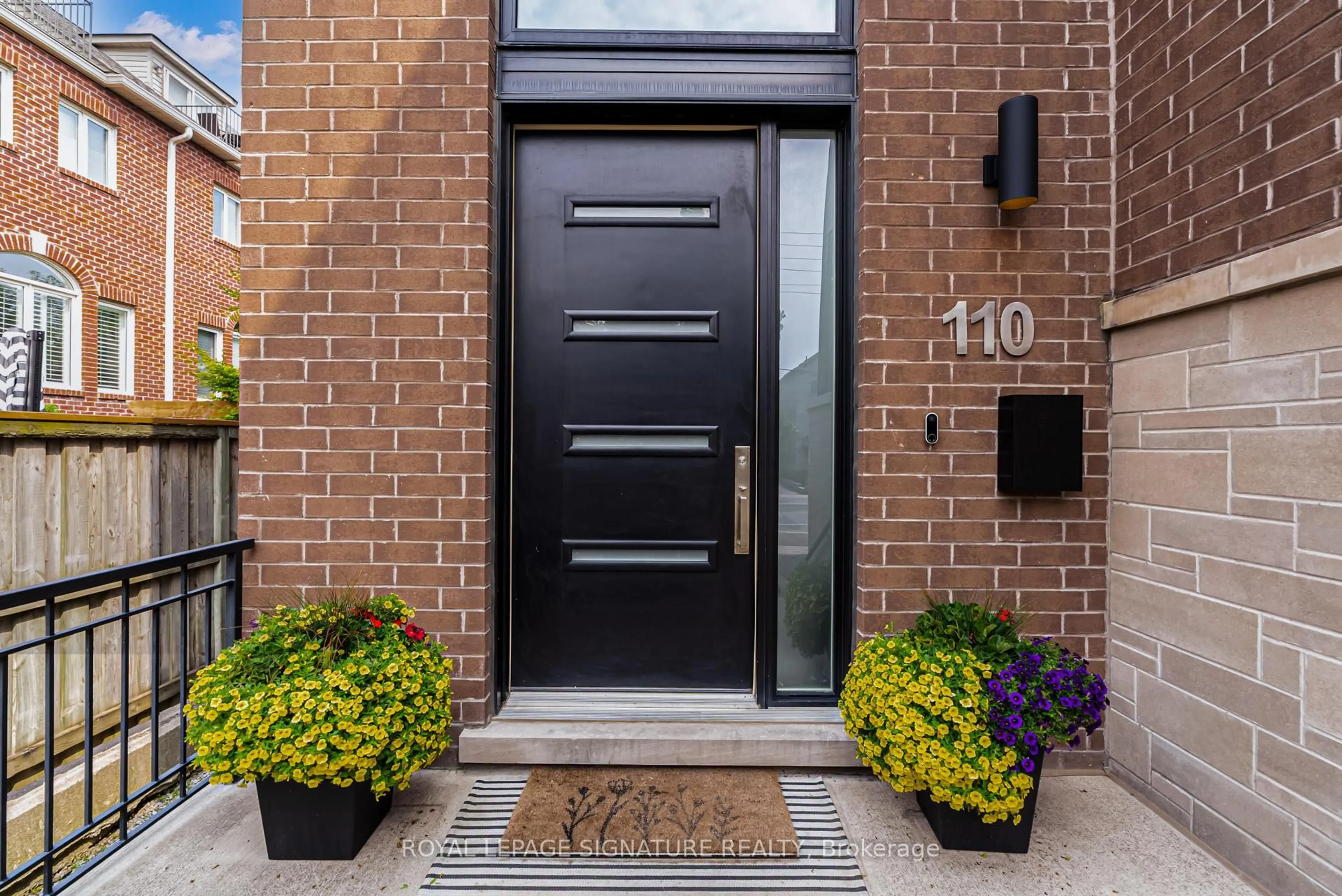Unknown for 110 Evans Ave, Toronto Ontario M8Z 1H9