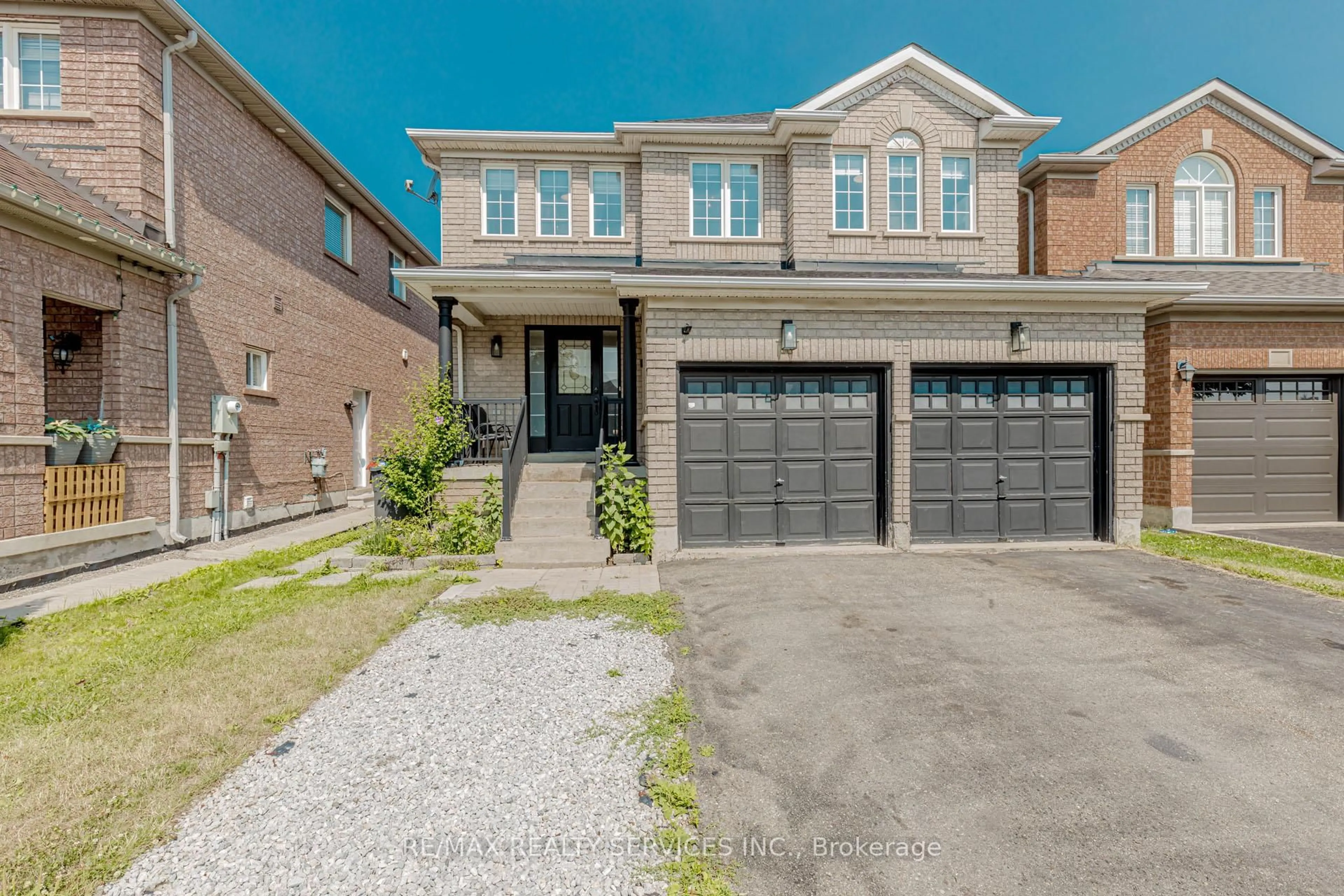 Home with brick exterior material, street for 16 Mccrimmon Dr, Brampton Ontario L7A 2Z4