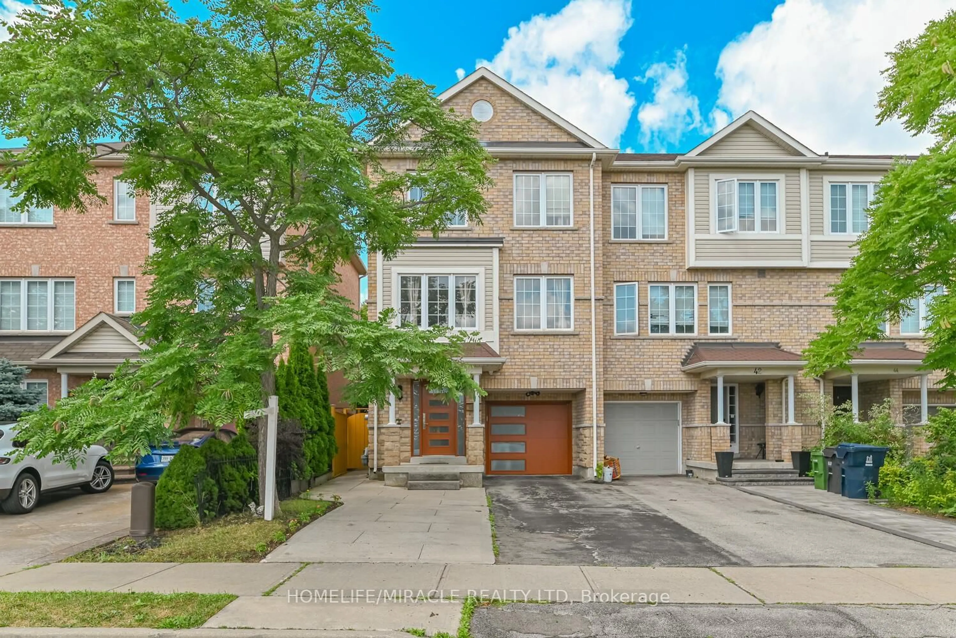 A pic from outside/outdoor area/front of a property/back of a property/a pic from drone, street for 40 Janda Crt, Toronto Ontario M9W 0A5