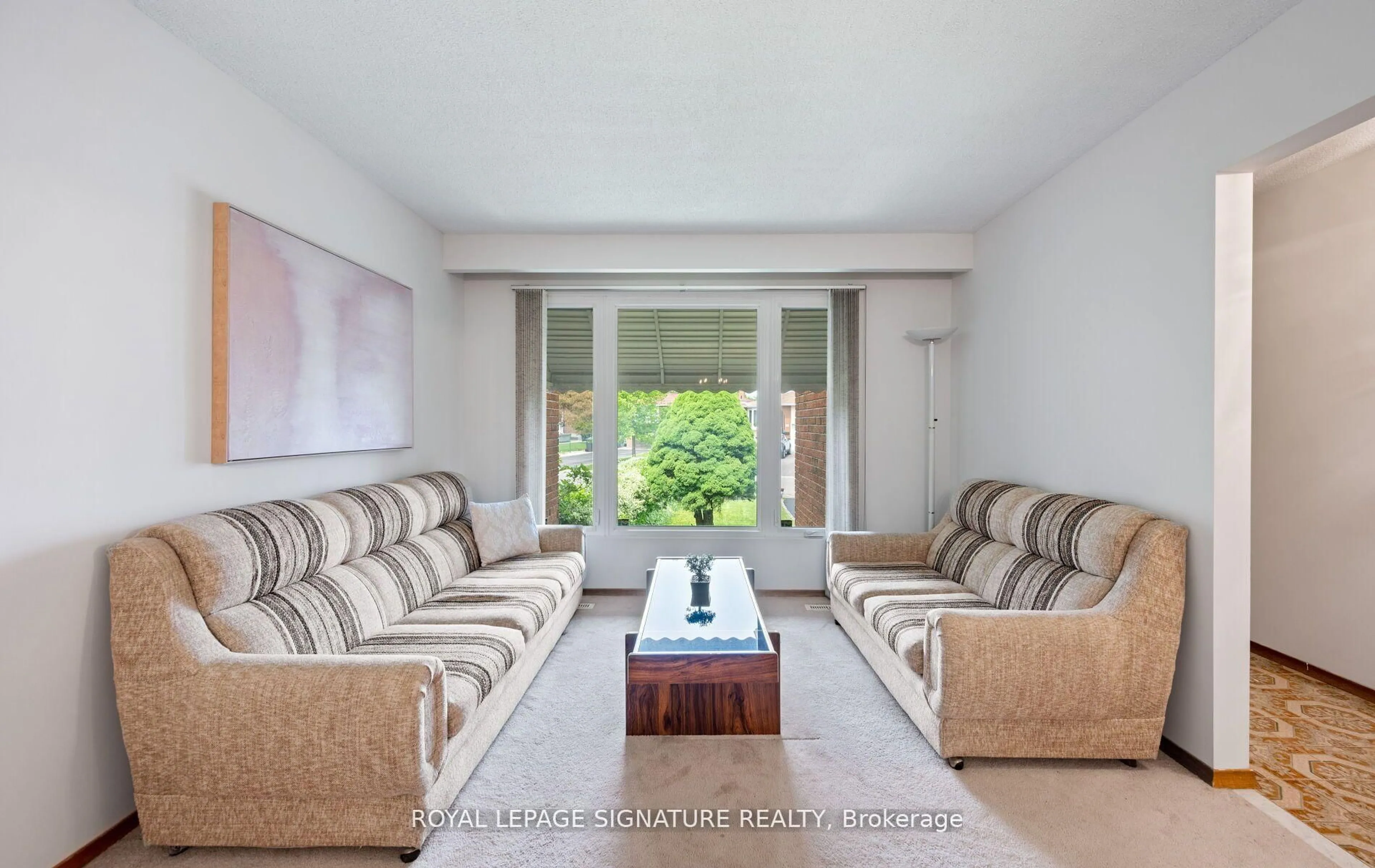 Living room with furniture, unknown for 100 Madison St, Brampton Ontario L6S 3C5