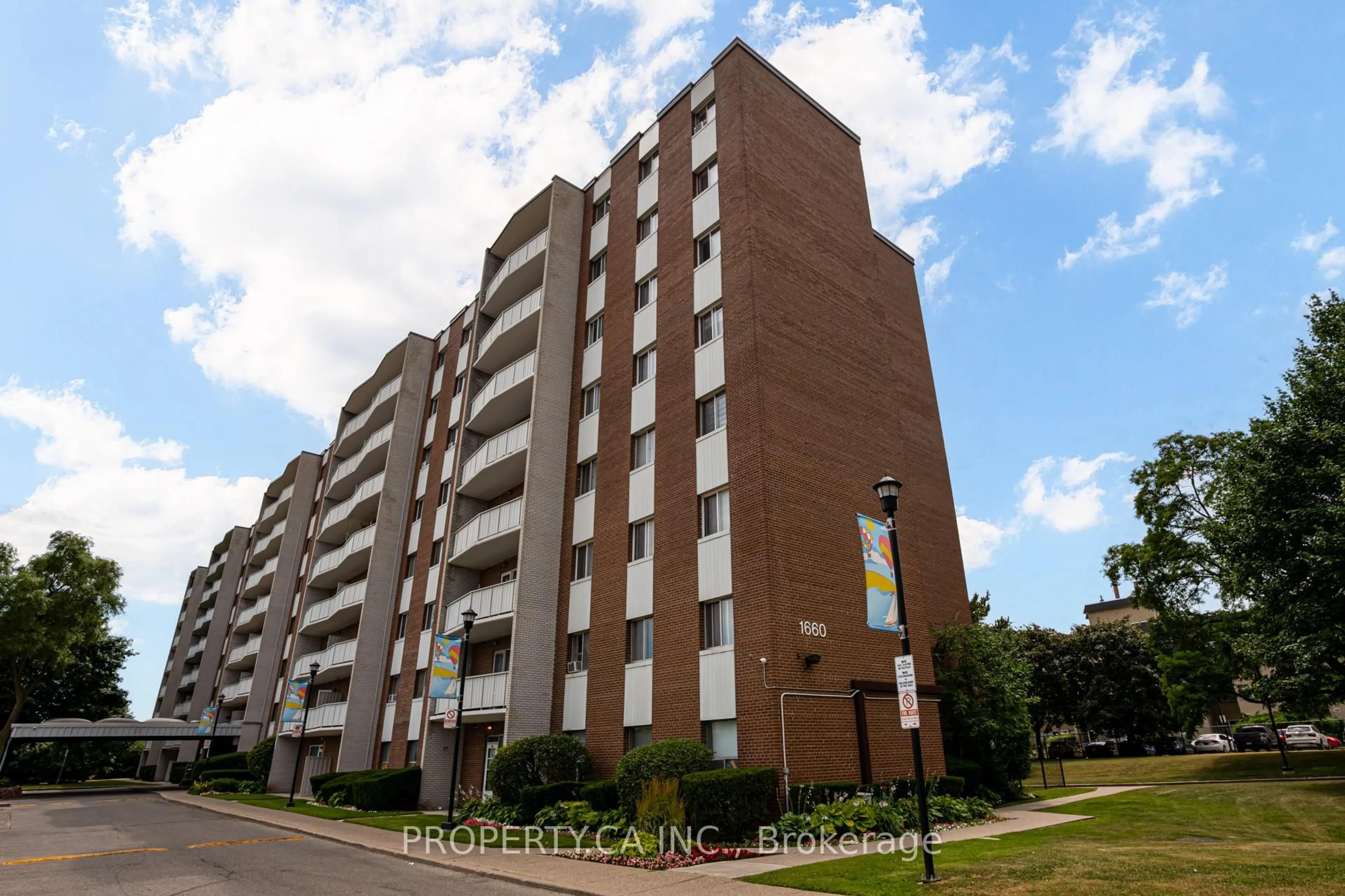 Unknown for 1660 Bloor St #803, Mississauga Ontario L4X 1R9