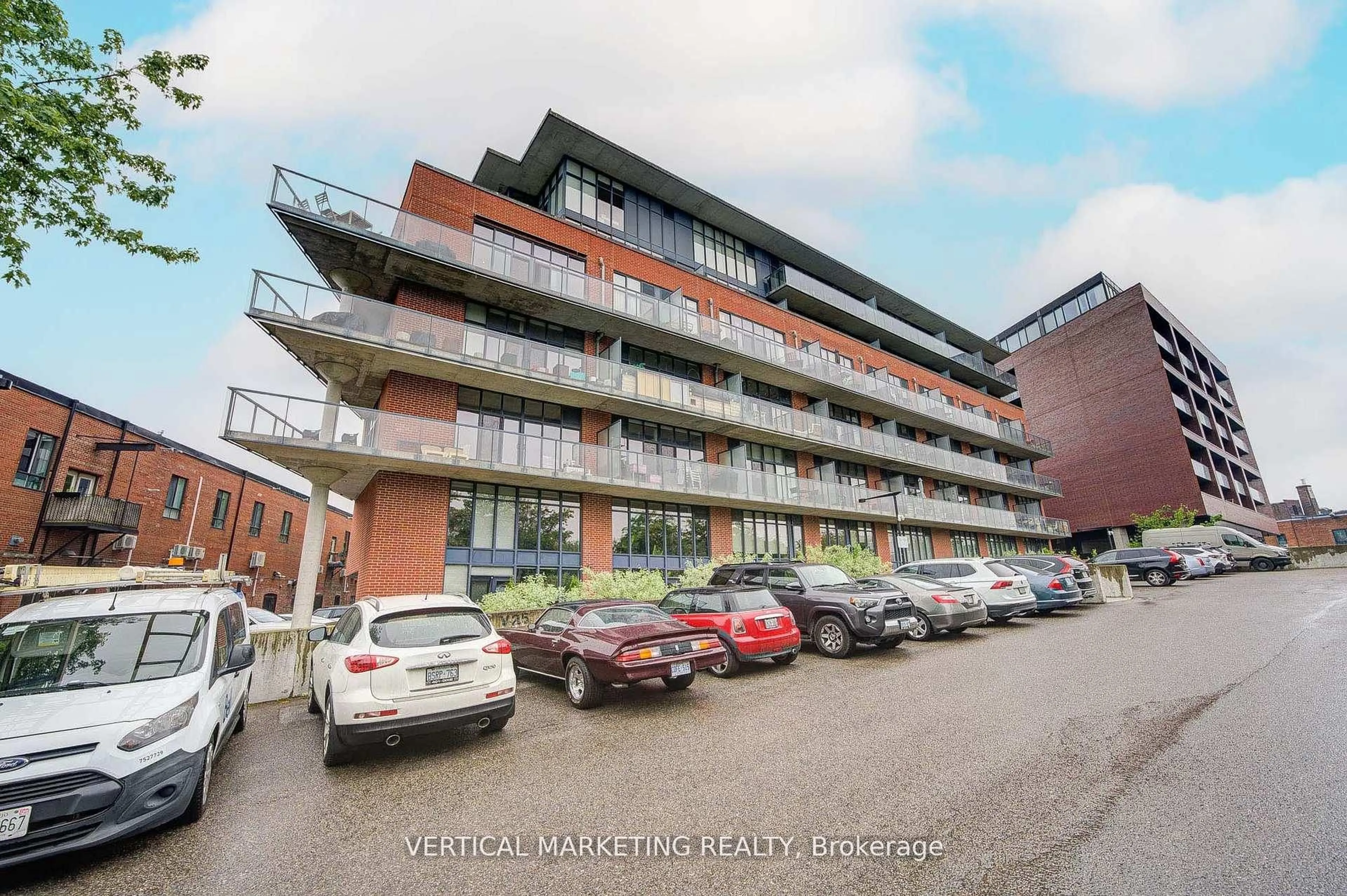 Unknown for 369 Sorauren Ave #510, Toronto Ontario M6R 3C2