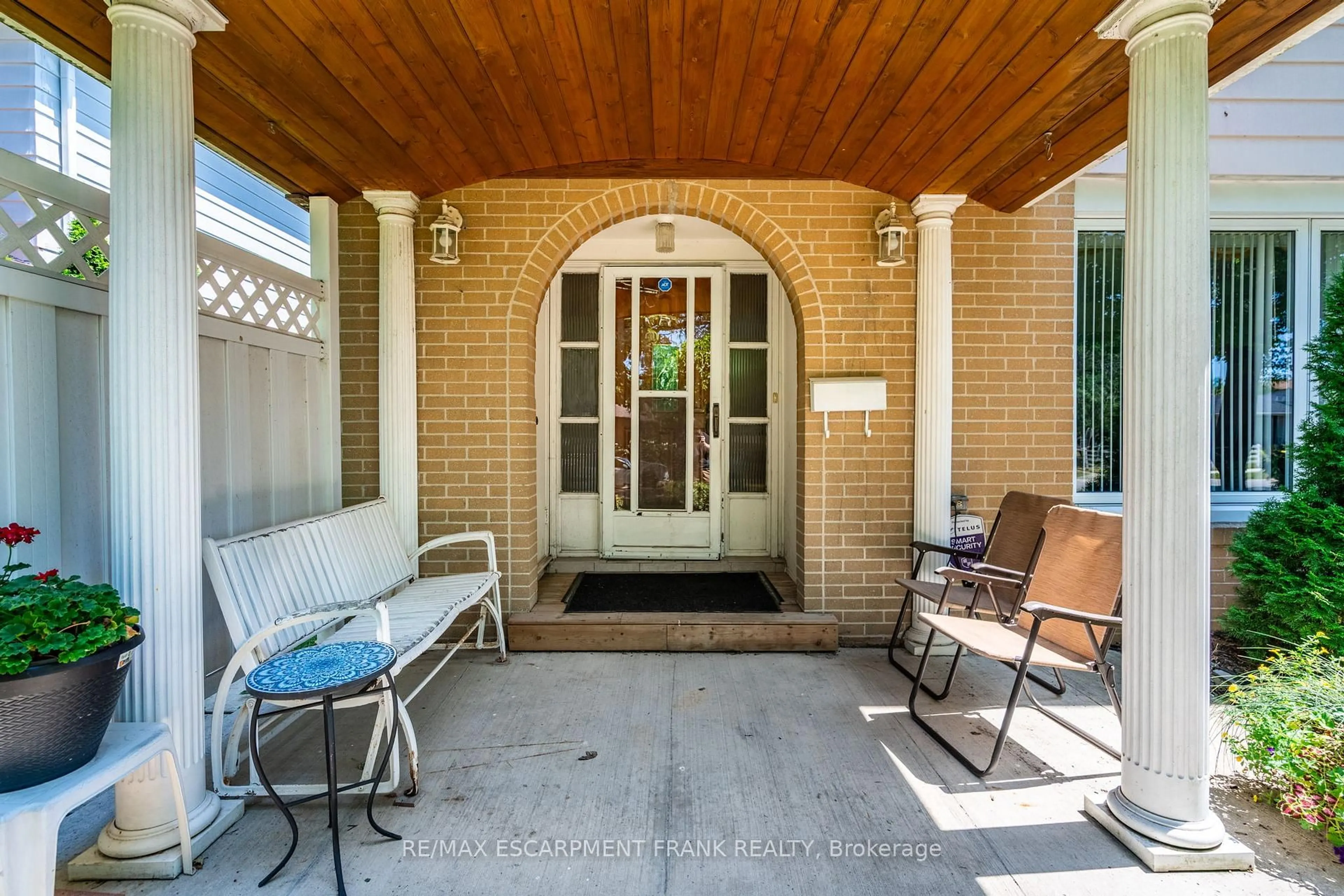 Patio, street for 1720 KIRKWALL Cres, Mississauga Ontario L4X 1N7