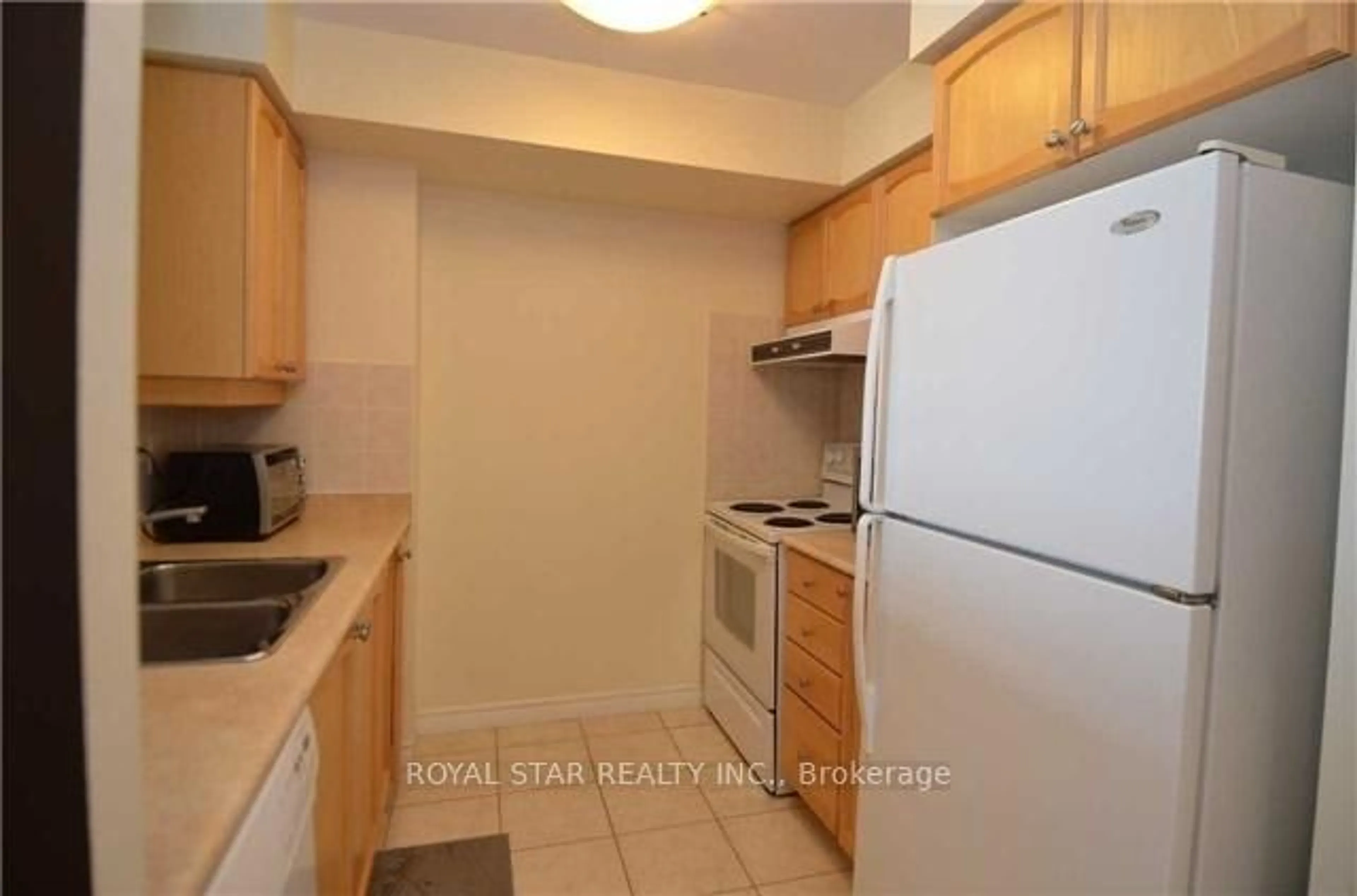Standard kitchen, unknown for 700 Humberwood Blvd #2616, Toronto Ontario M9W 7J4