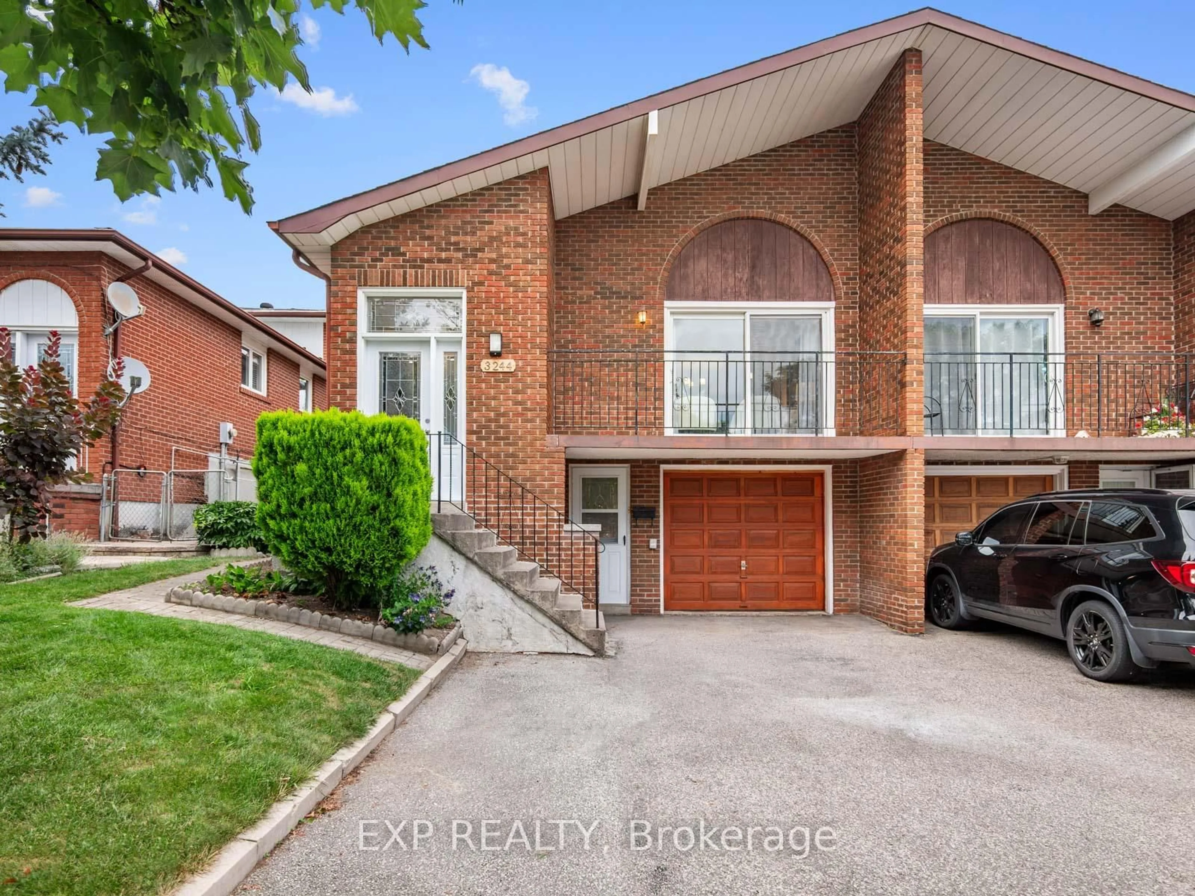 Home with brick exterior material, street for 3244 Lednier Terr, Mississauga Ontario L4Y 3Z8