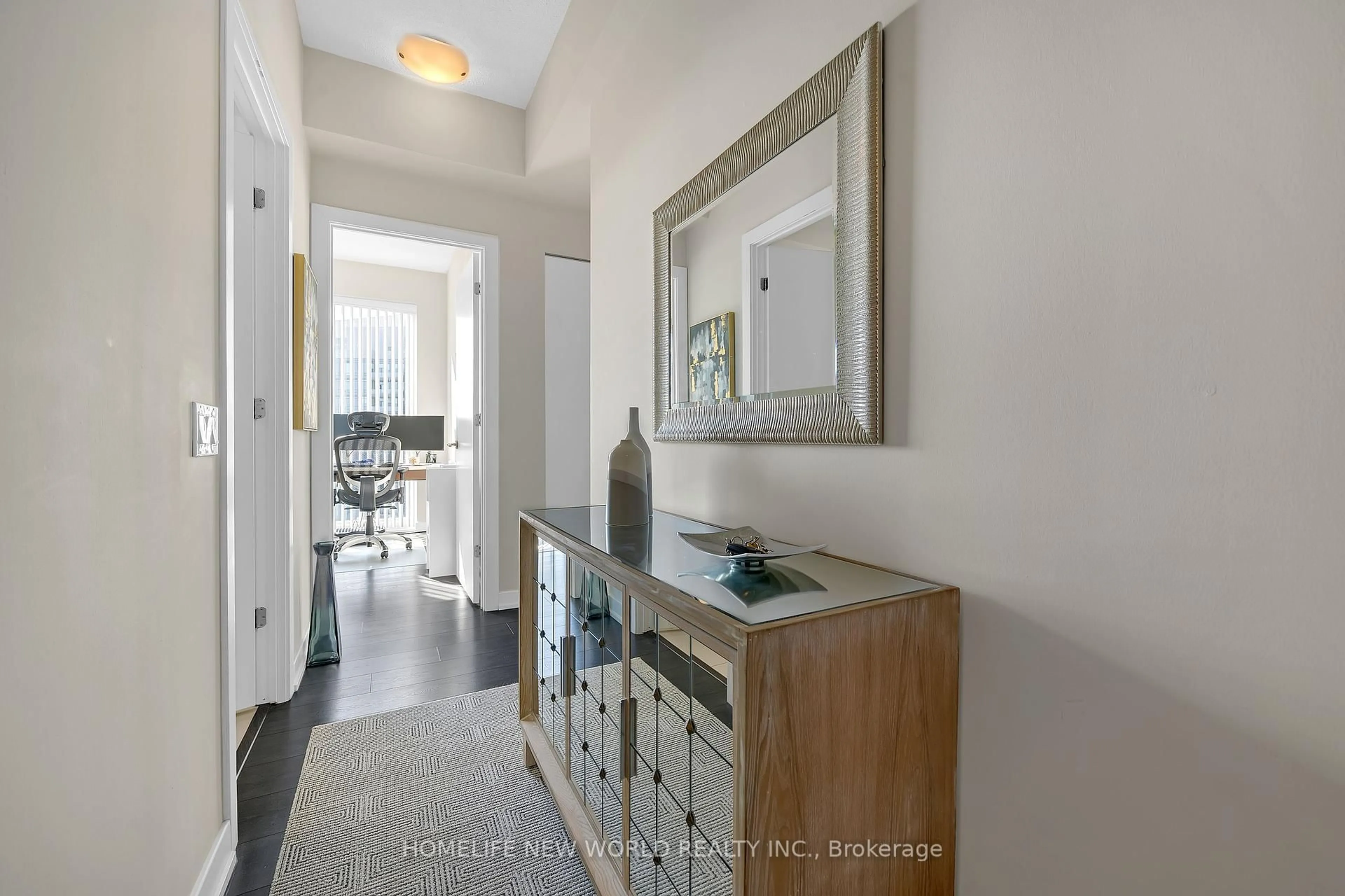 Indoor entryway for 2220 Lake Shore Blvd #4304, Toronto Ontario M8V 0B1