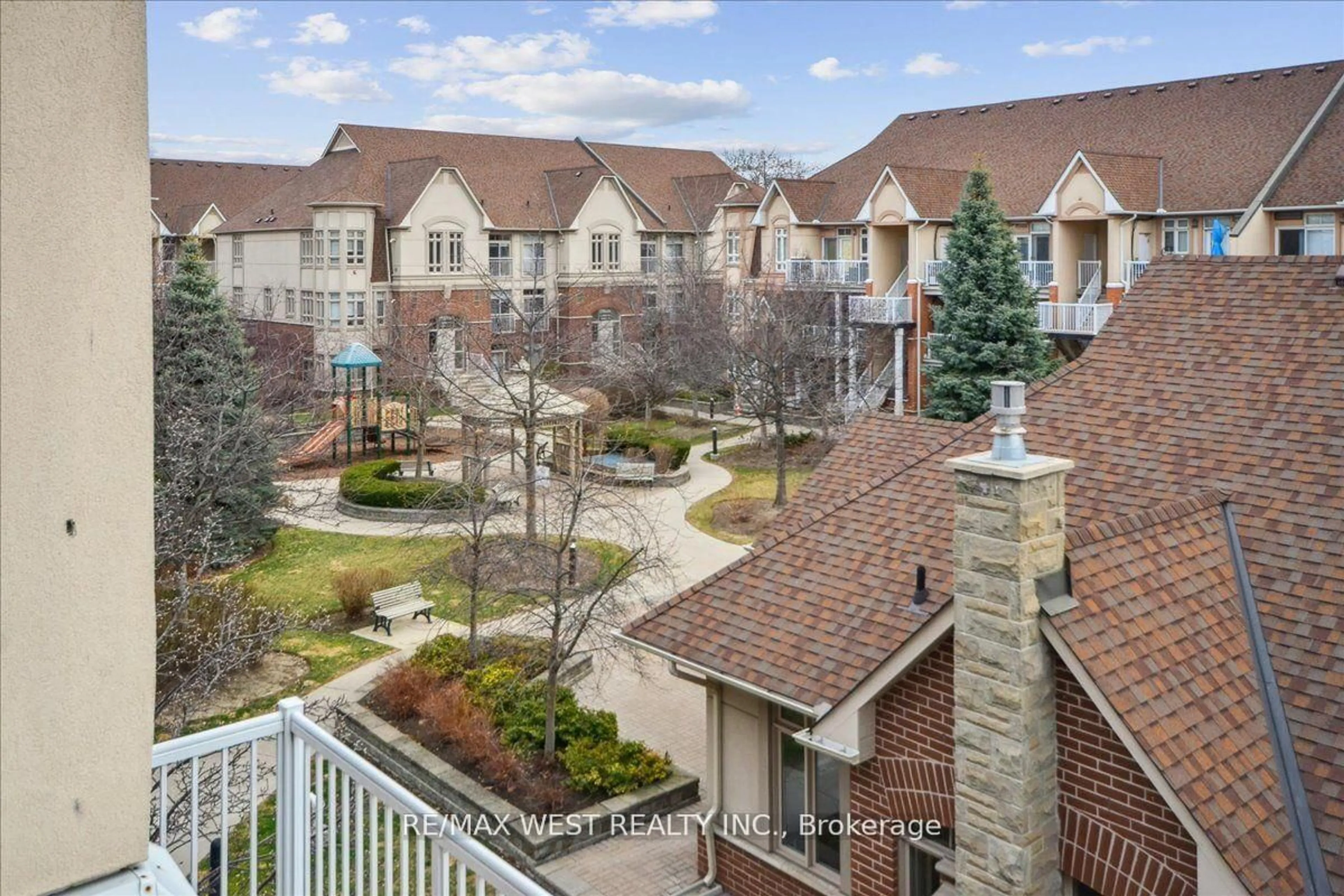 A pic from outside/outdoor area/front of a property/back of a property/a pic from drone, city buildings view from balcony for 9 Pine St #9, Toronto Ontario M9N 0A6