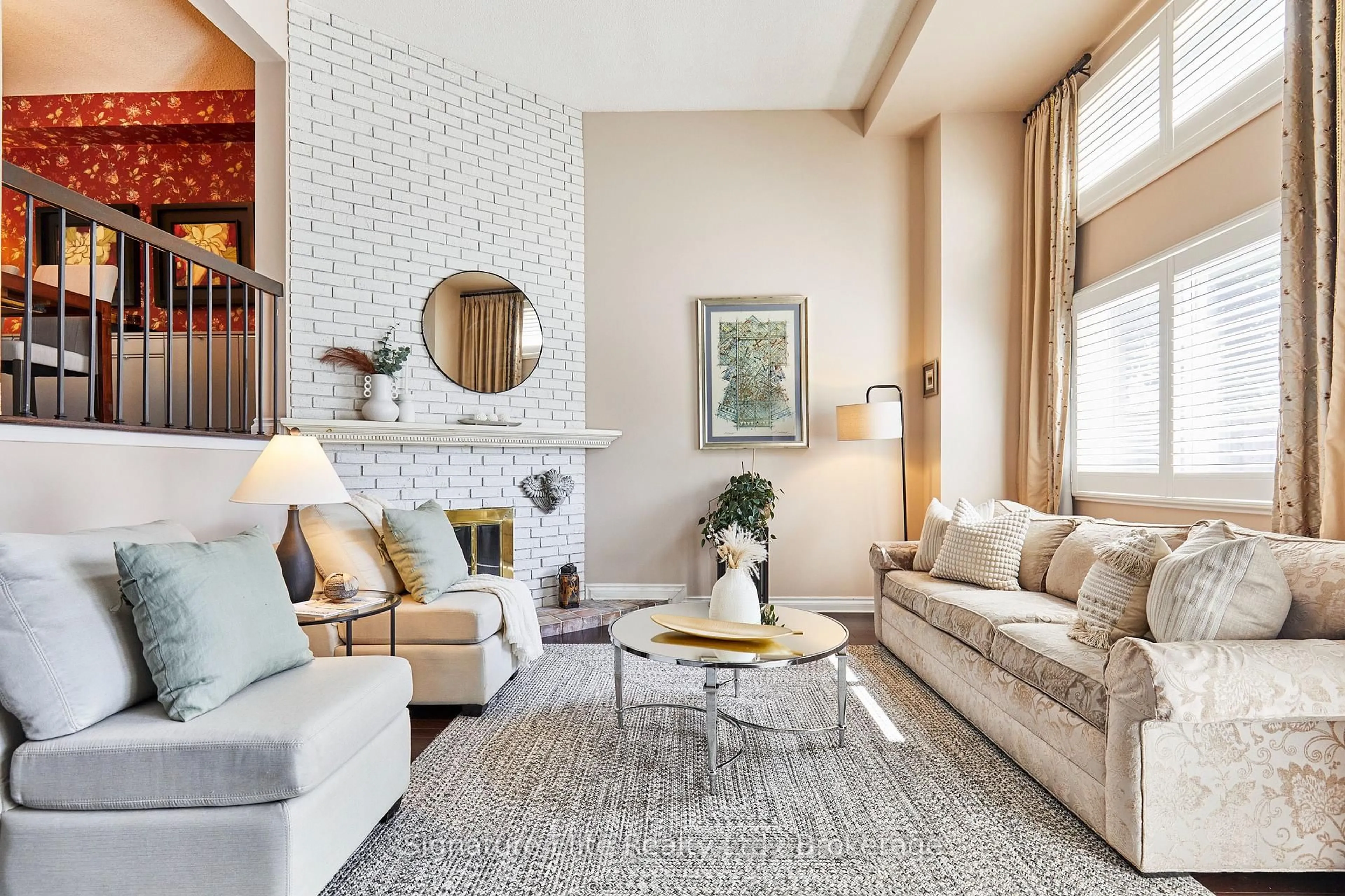 Living room with furniture, ceramic/tile floor for 4156 Fieldgate Dr #15, Mississauga Ontario L4W 2N1