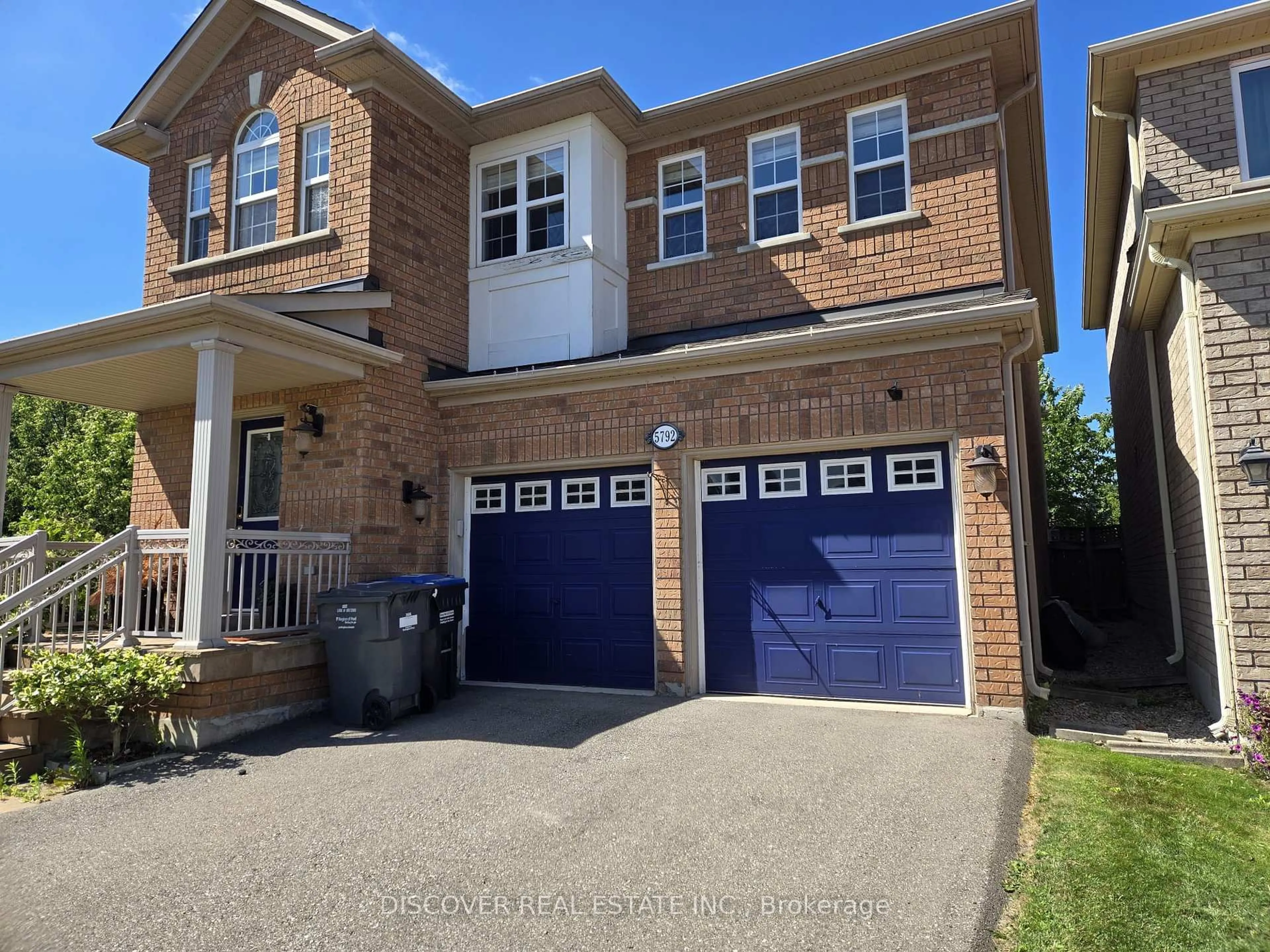 Home with brick exterior material, street for 5792 Raftsman Cove, Mississauga Ontario L5M 7H4