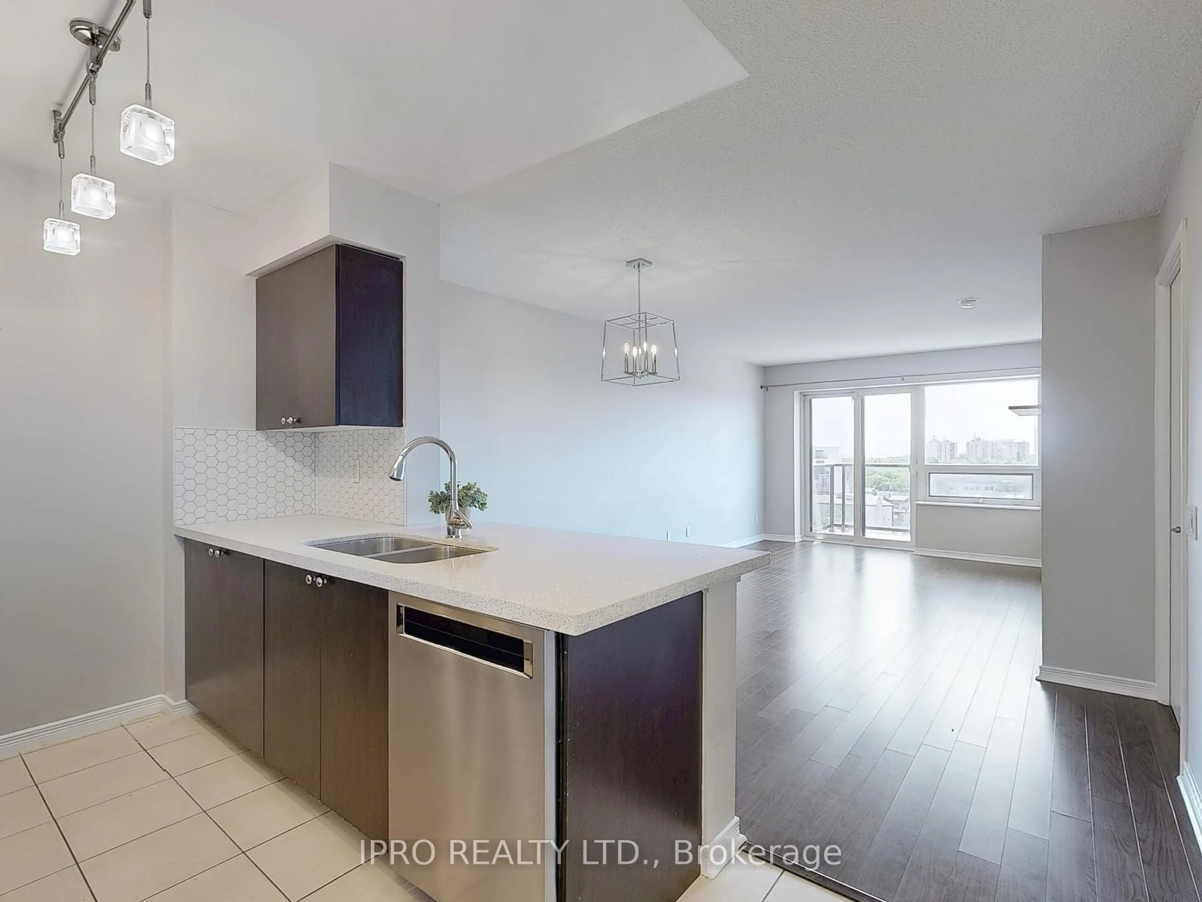 Open concept kitchen, unknown for 61 Heintzman St #816, Toronto Ontario M6P 5A2