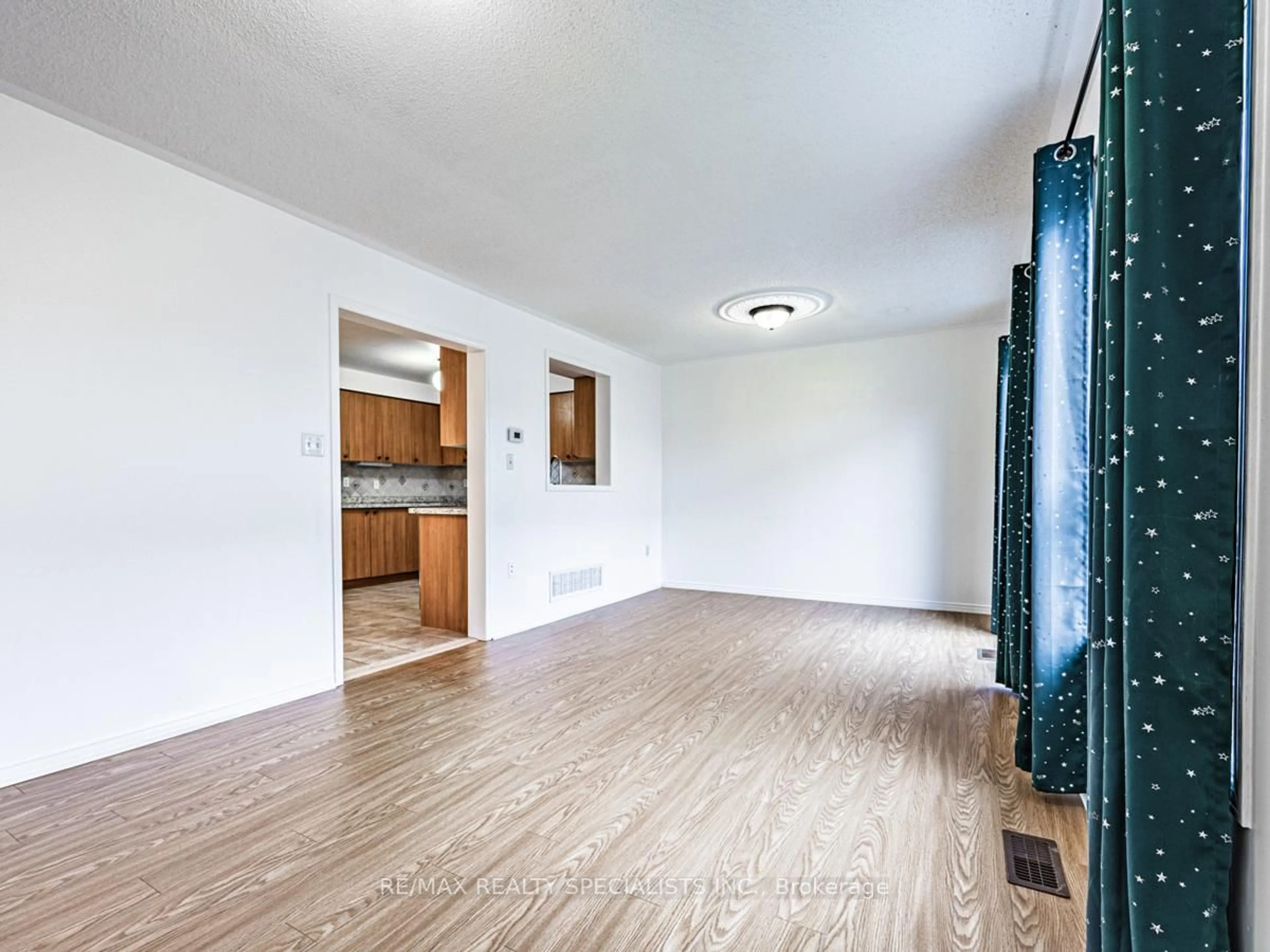 A pic of a room for 6035 Bidwell Tr #89, Mississauga Ontario L5V 3X9