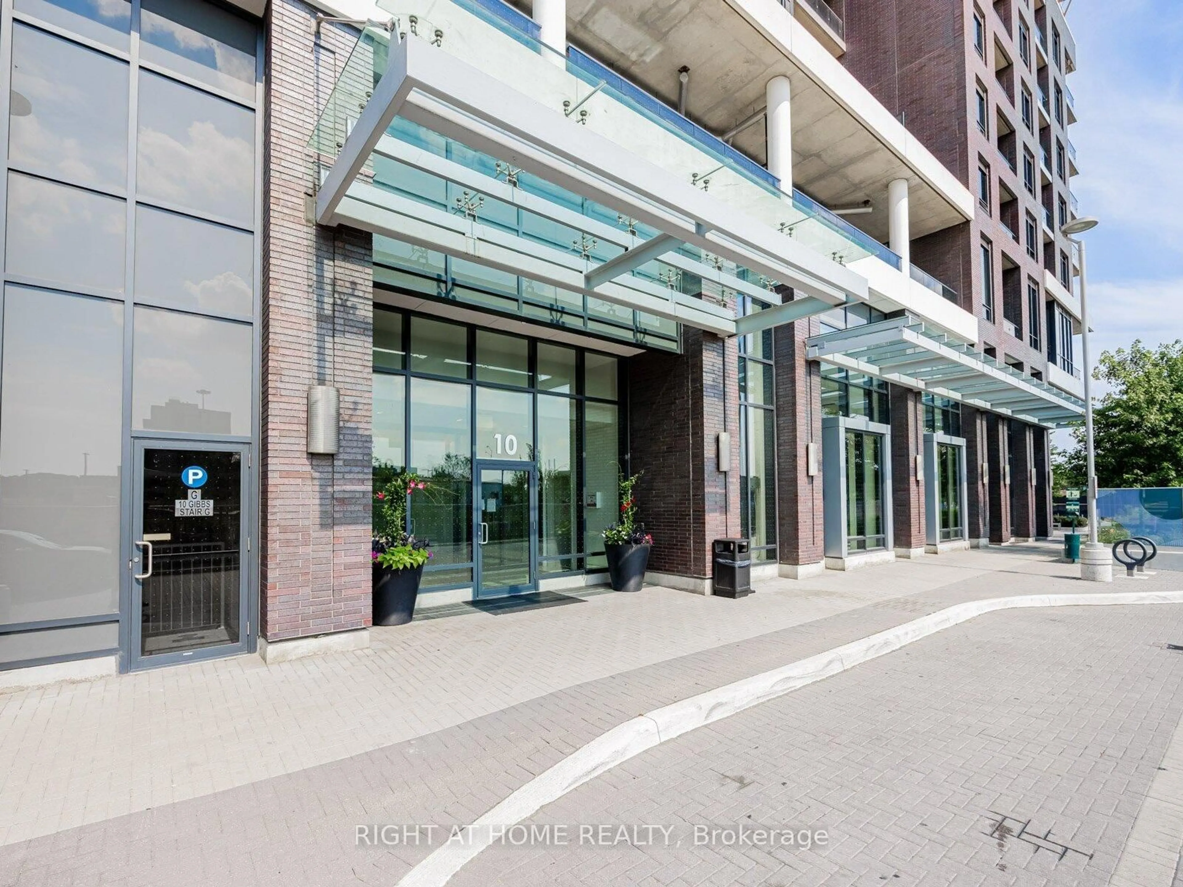 Indoor foyer for 10 gibbs Rd #318, Toronto Ontario M9B 0E2