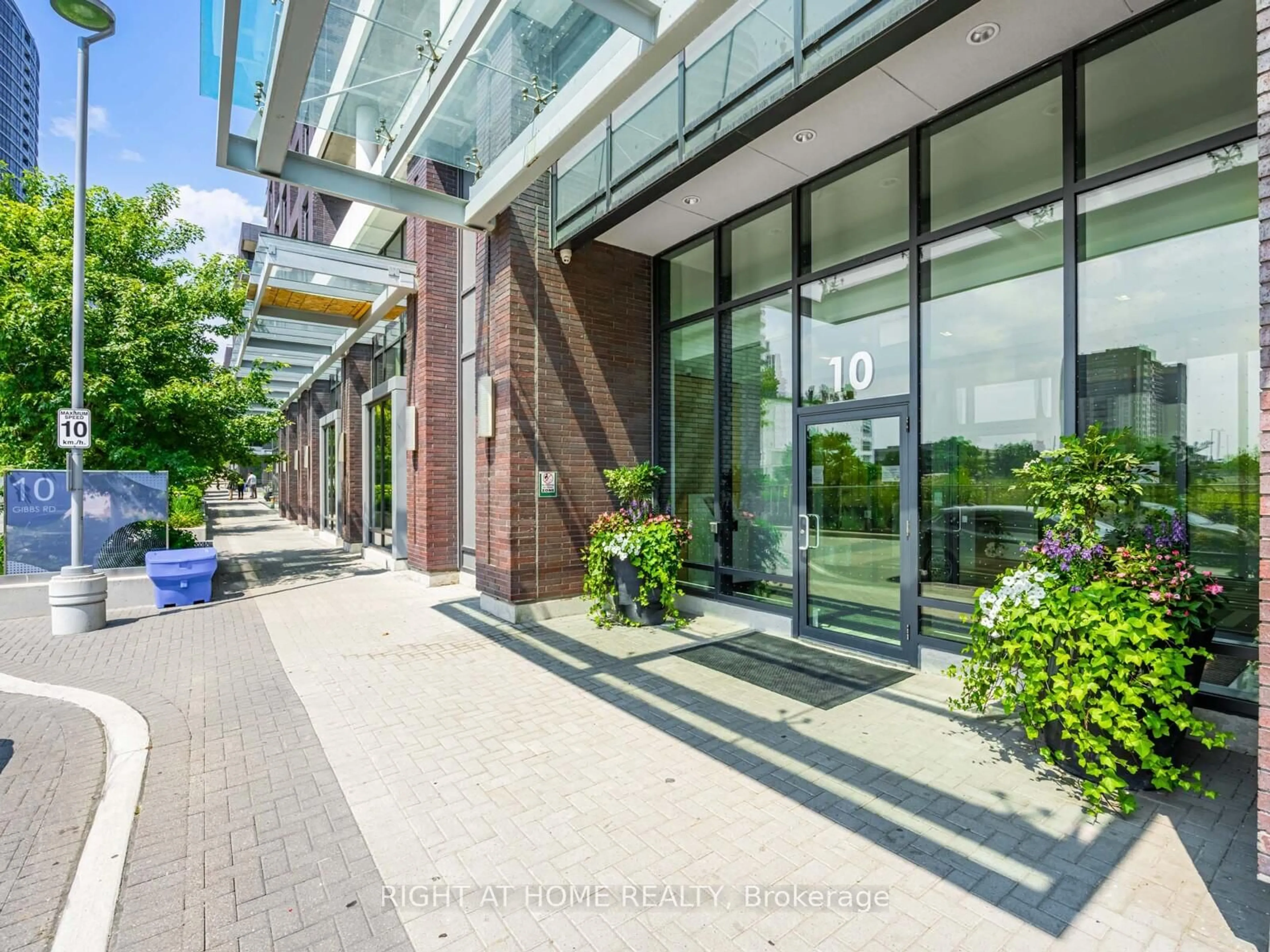 Indoor foyer for 10 gibbs Rd #318, Toronto Ontario M9B 0E2