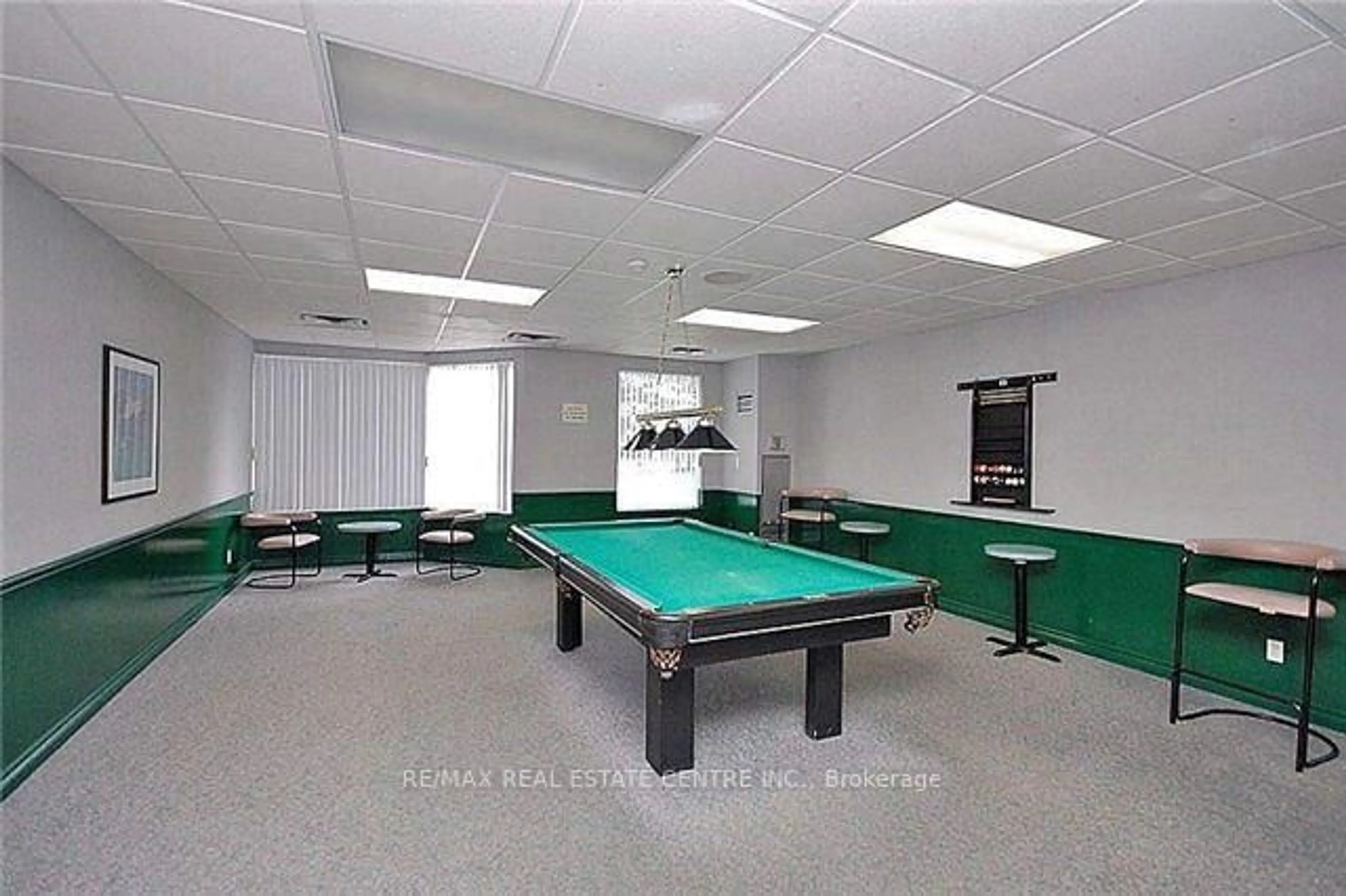 A pic of a room for 135 Hillcrest Ave, Mississauga Ontario L5B 4B1