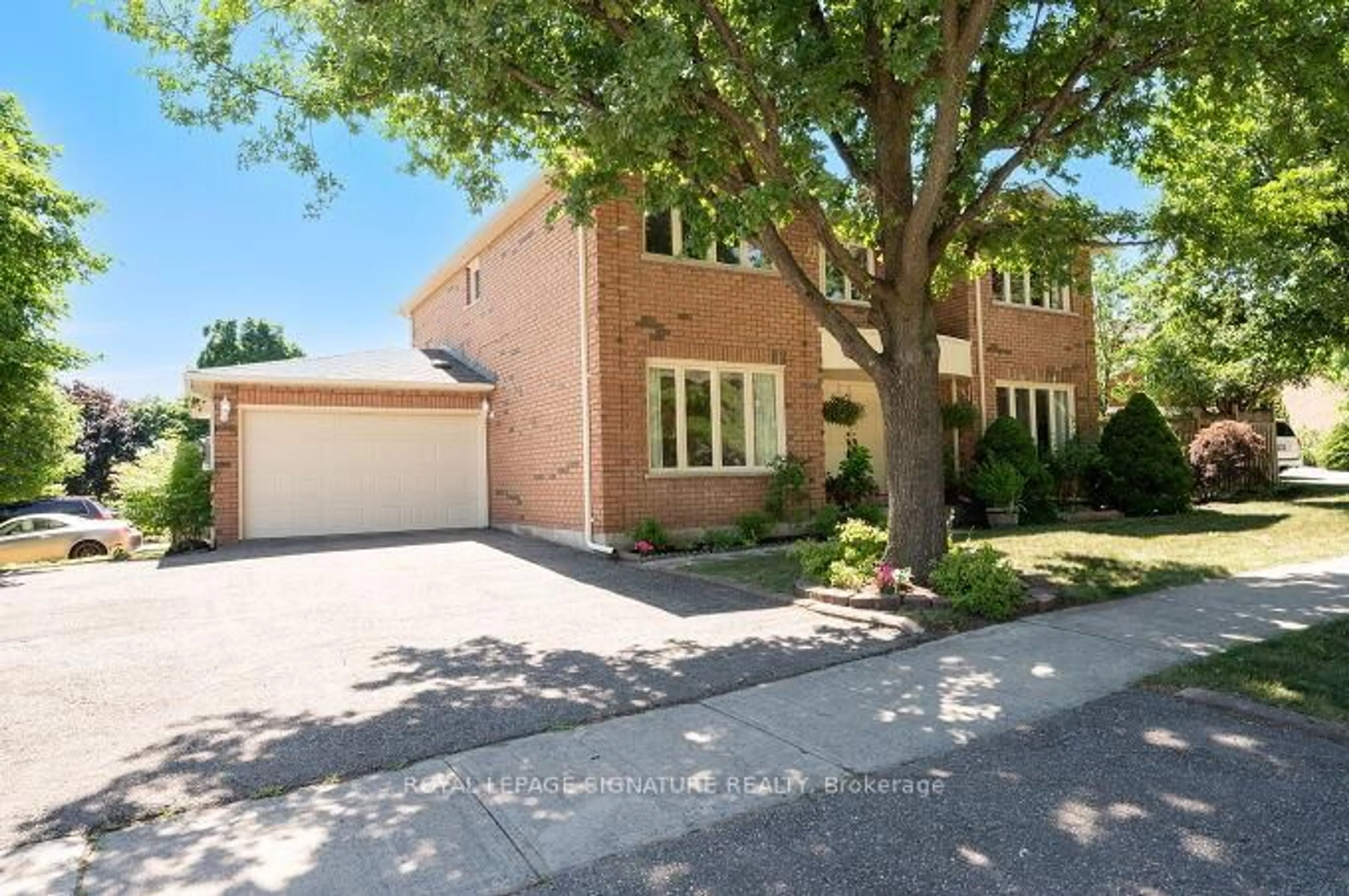 Home with brick exterior material, street for 2921 Caradoc Lane, Oakville Ontario L6J 6W4
