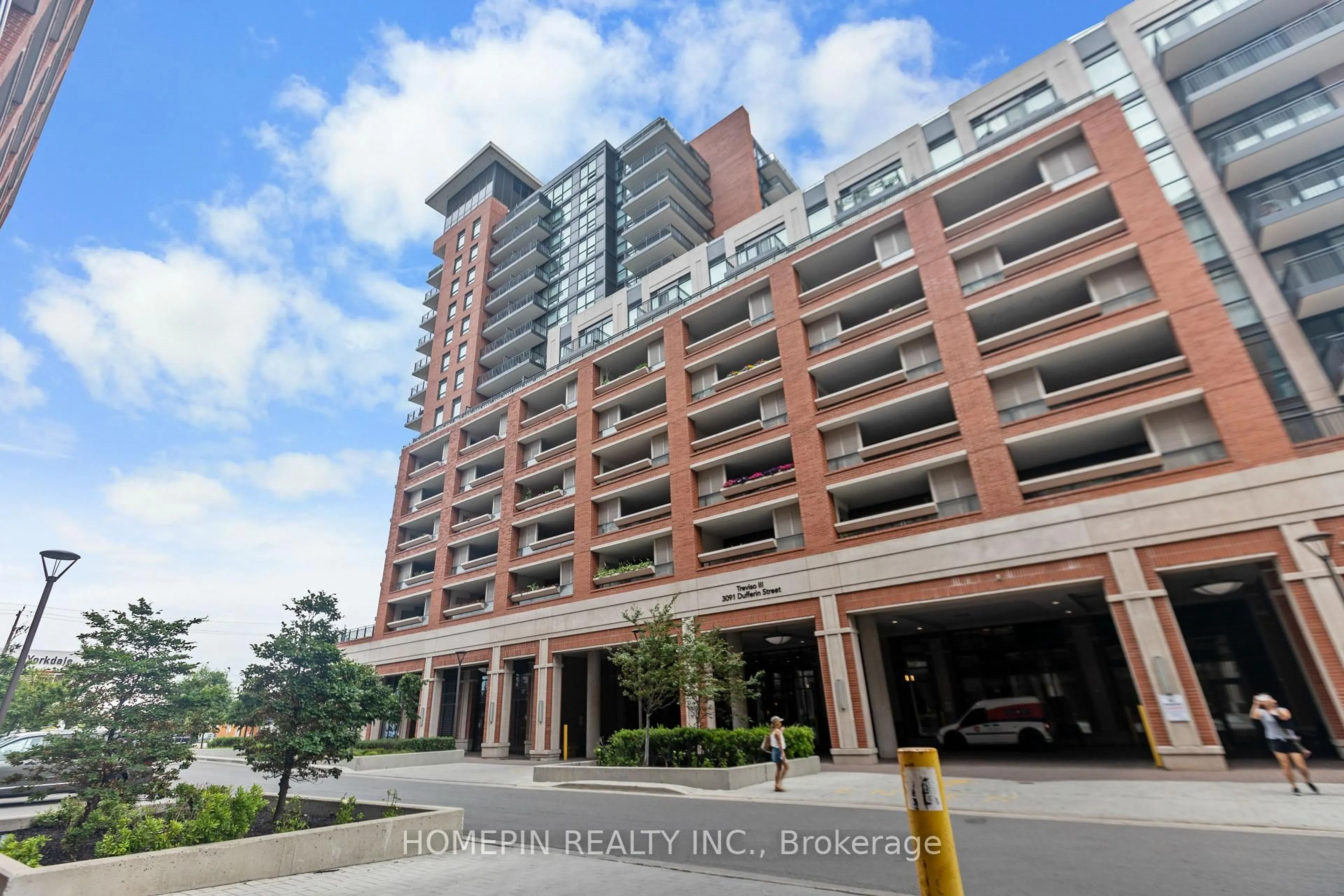 Indoor foyer for 3091 Dufferin St #1101, Toronto Ontario M6A 0C4