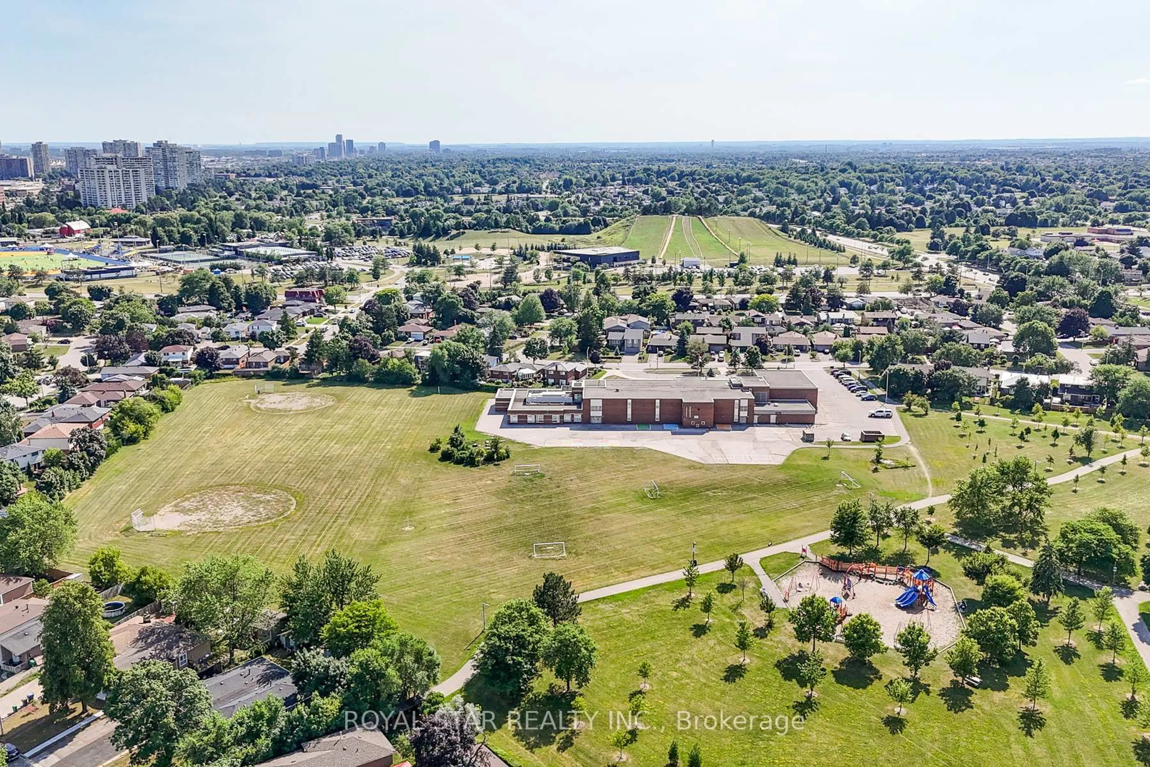 A pic from outside/outdoor area/front of a property/back of a property/a pic from drone, unknown for 74 Glebe Cres, Brampton Ontario L6S 1G1