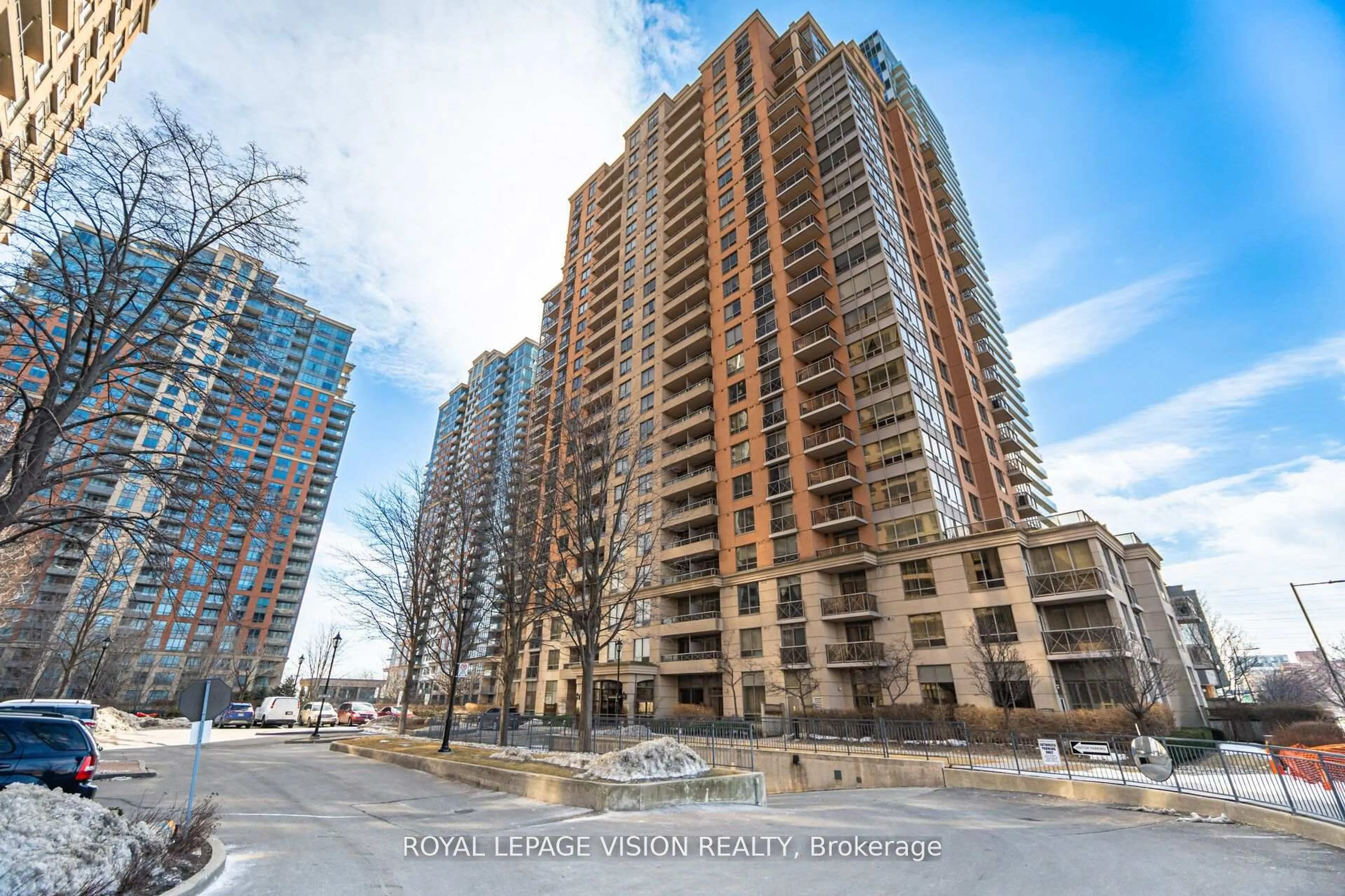 A pic from outside/outdoor area/front of a property/back of a property/a pic from drone, street for 5233 Dundas St #PH20, Toronto Ontario M9B 6M1
