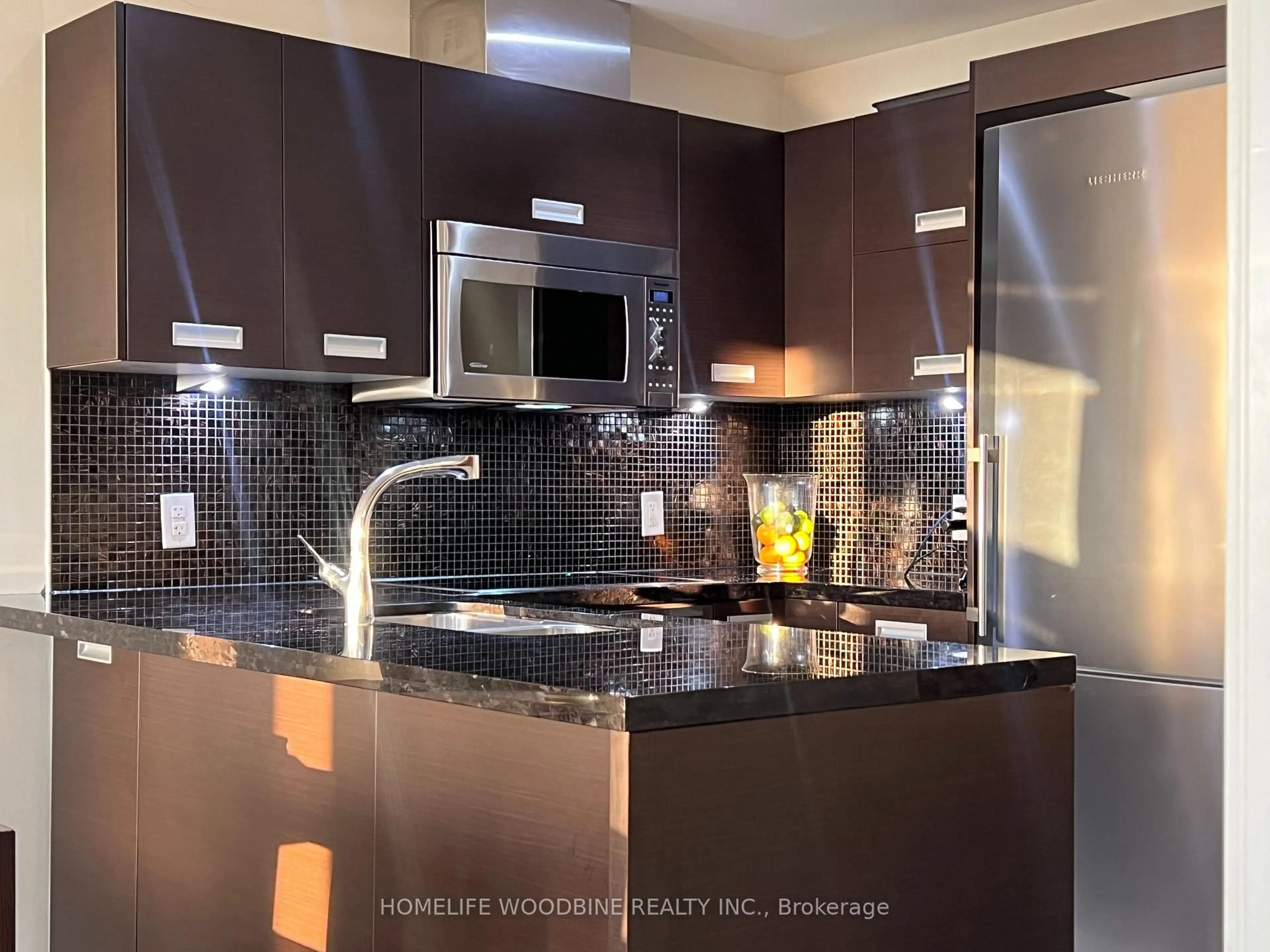 Contemporary kitchen, ceramic/tile floor for 88 Park Lawn Rd #2515, Toronto Ontario M8Y 0B5