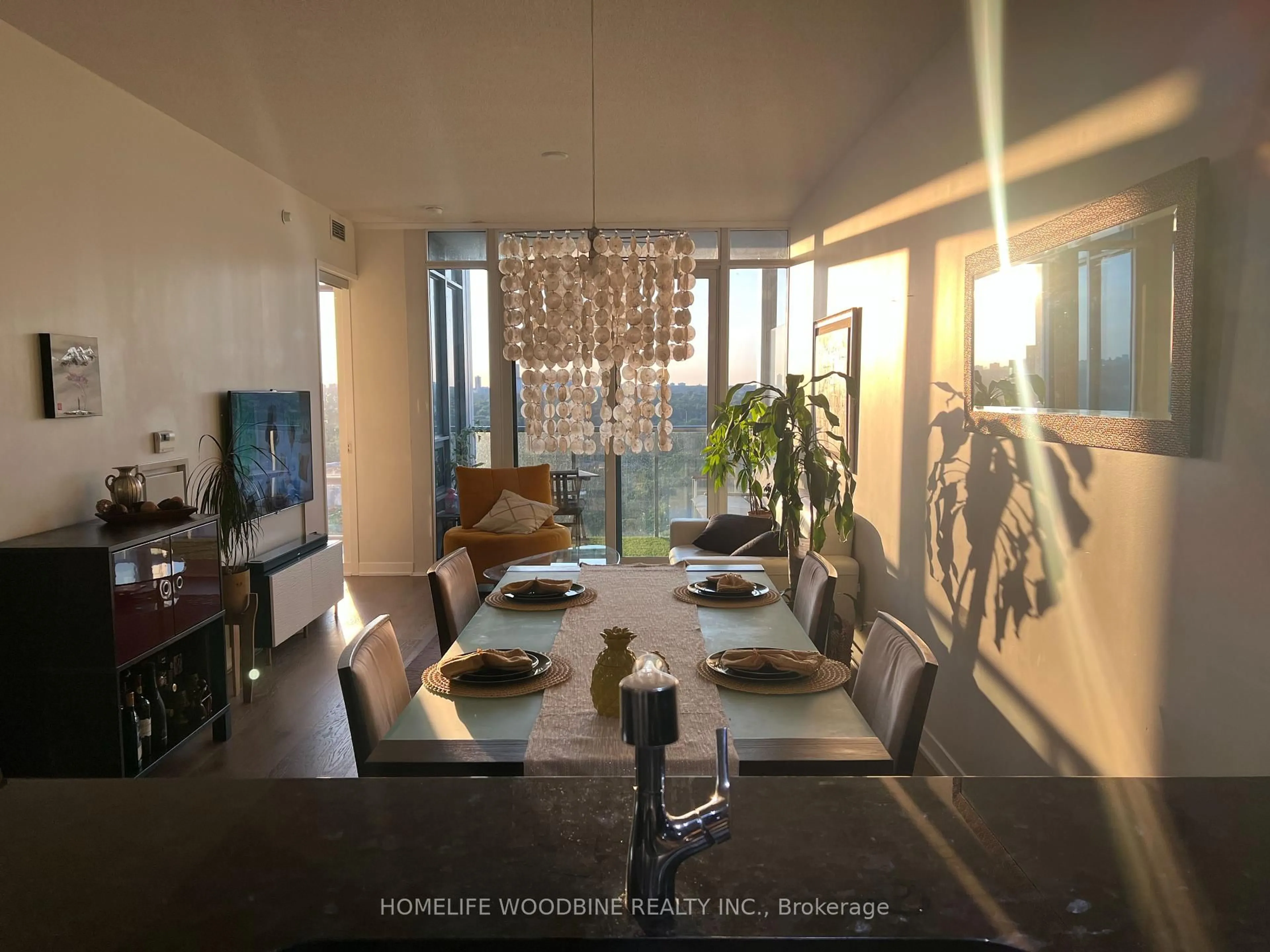 Dining room, unknown for 88 Park Lawn Rd #2515, Toronto Ontario M8Y 0B5