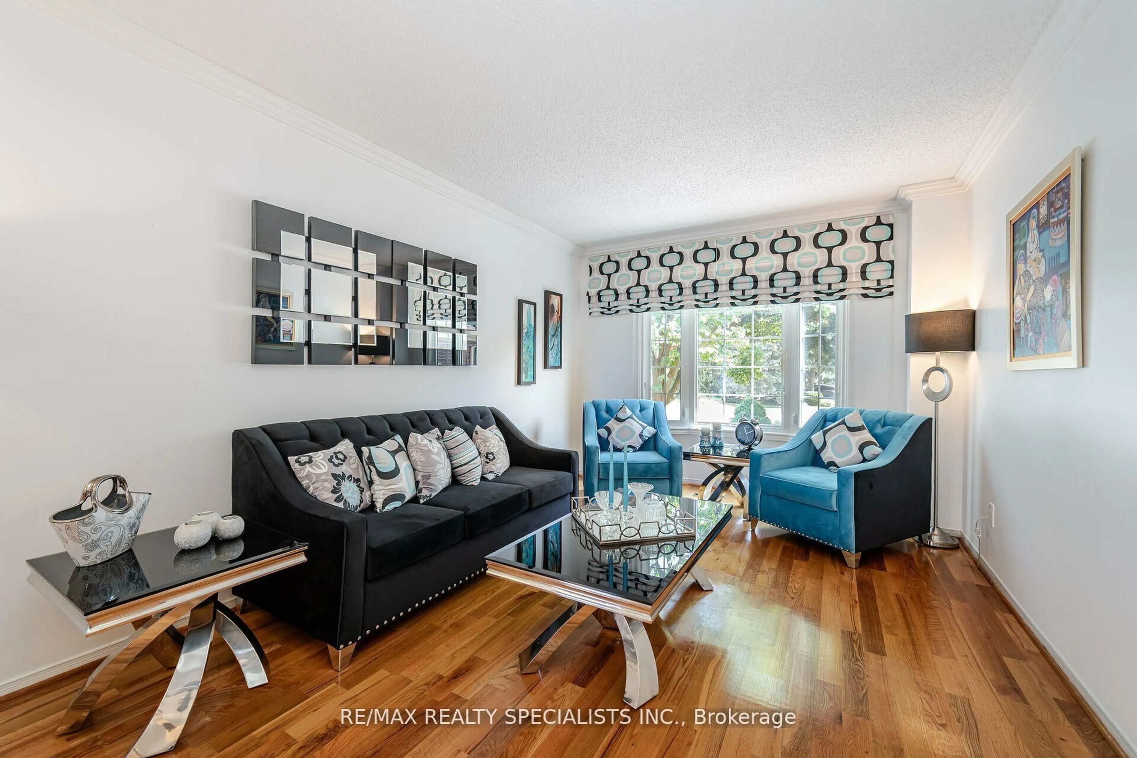 Living room with furniture, unknown for 6576 Miller's Grve, Mississauga Ontario L5N 4R7
