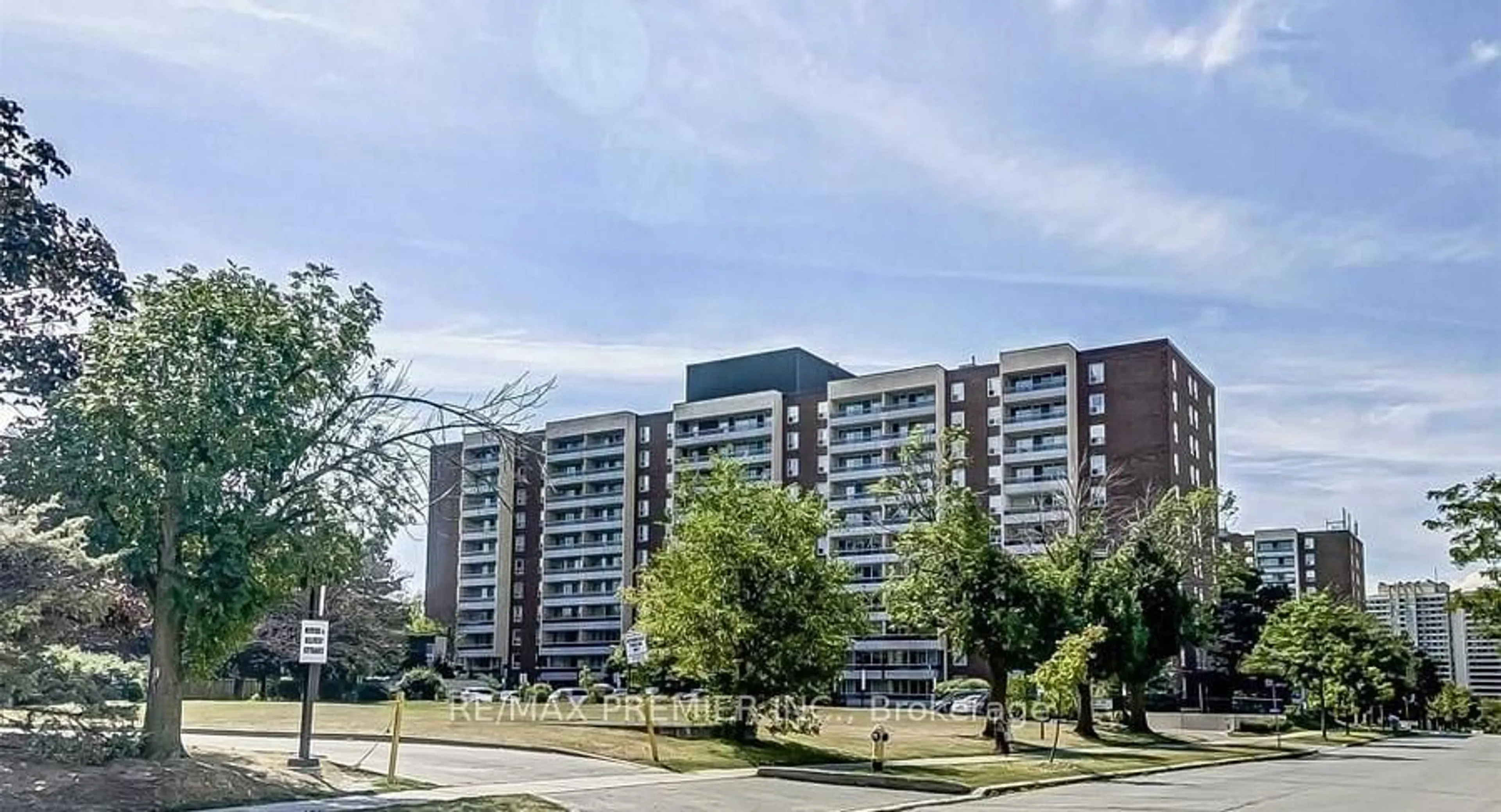 Unknown for 25 Four Winds Dr #906, Toronto Ontario M3J 1K8