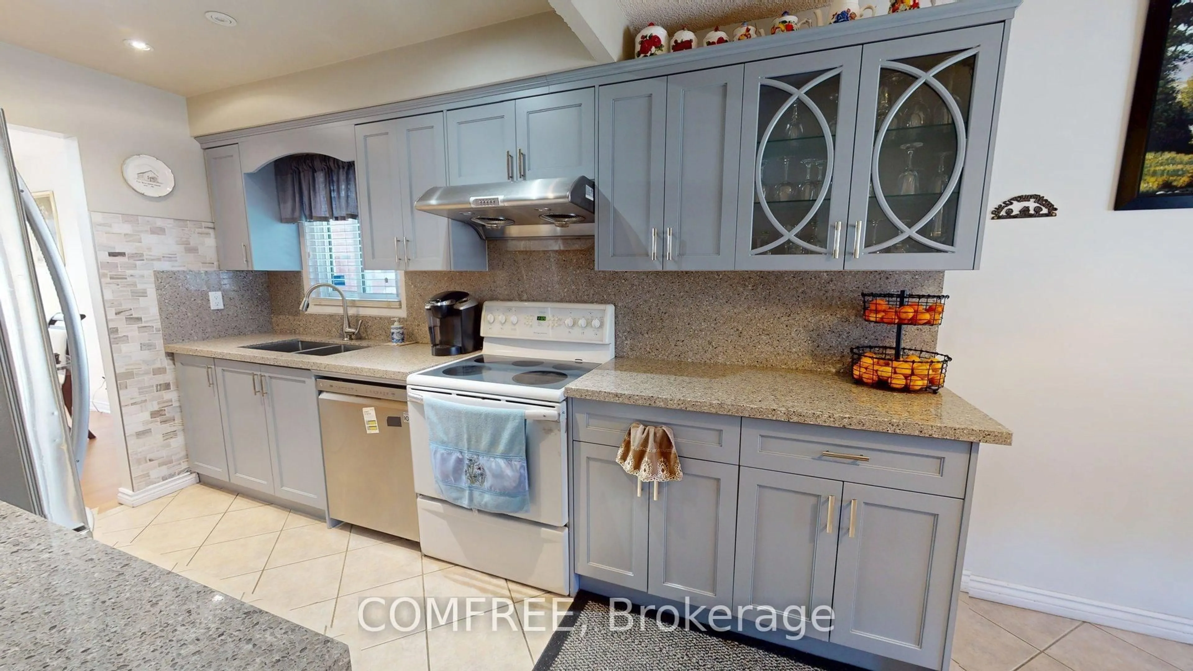 Unknown for 17 Ashurst Cres, Brampton Ontario L6V 3N6