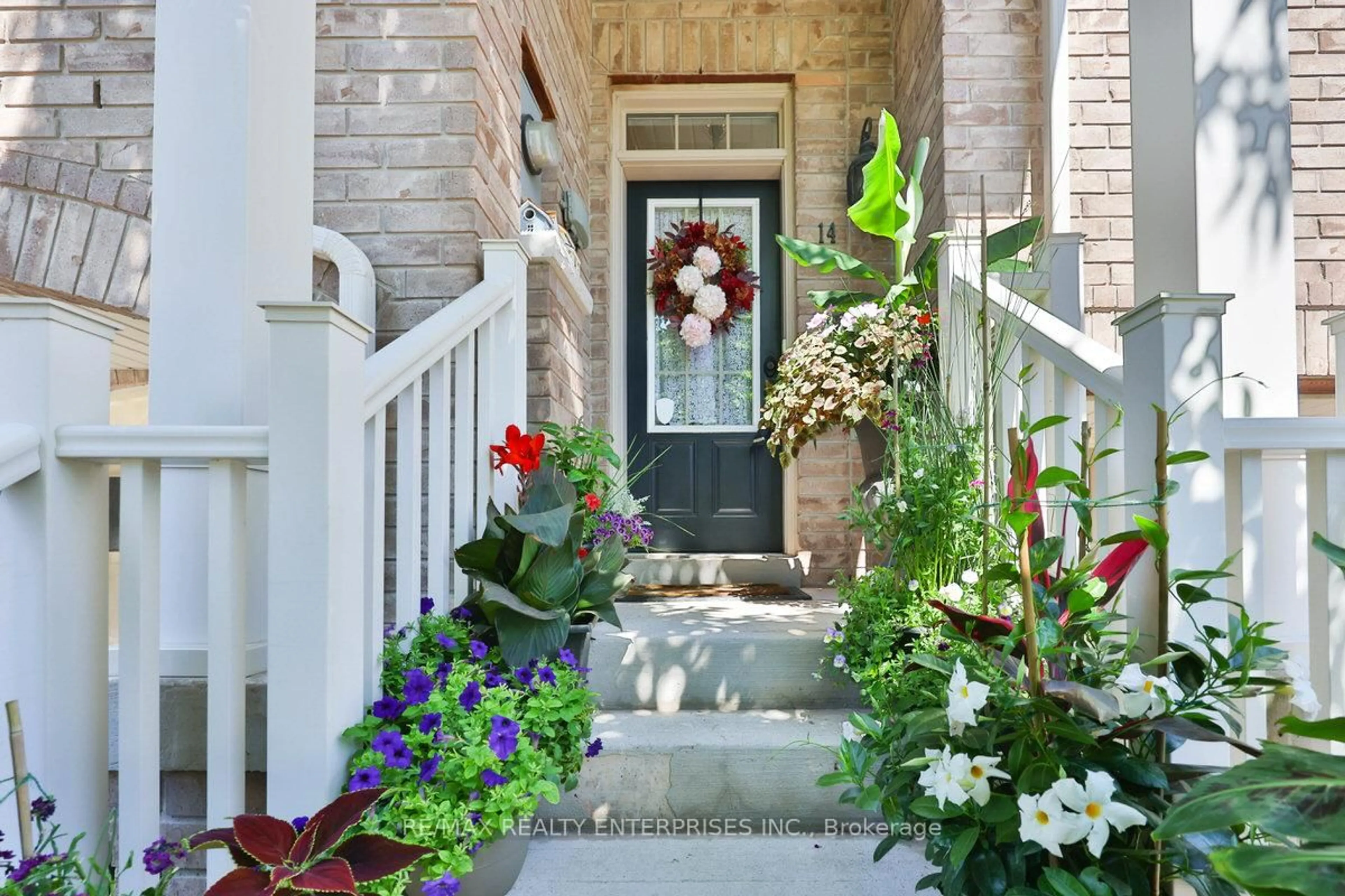 Indoor entryway for 2171 Fiddlers Way #14, Oakville Ontario L6M 0R9