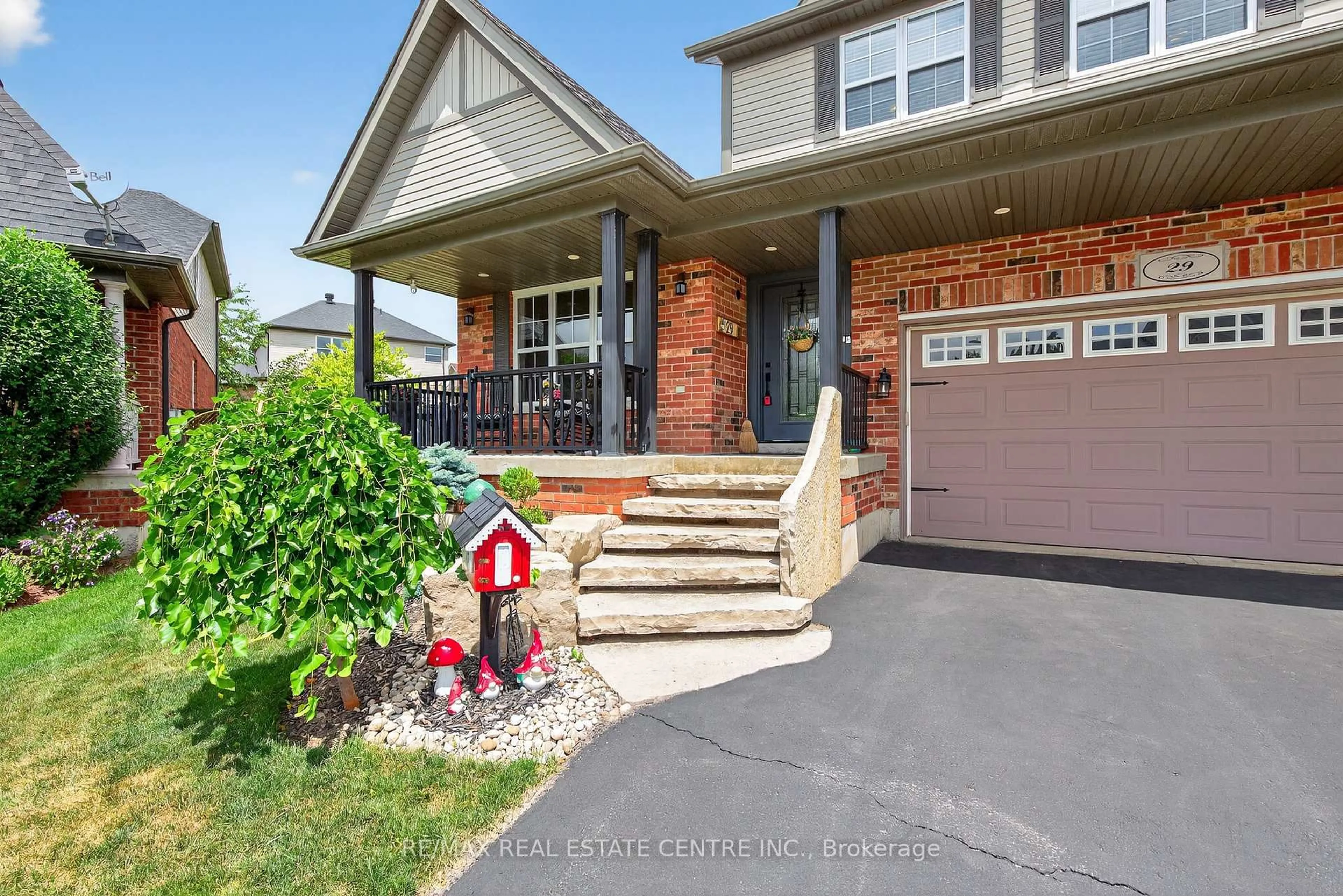 Home with brick exterior material, street for 29 Graham Cres, Orangeville Ontario L9W 5J5