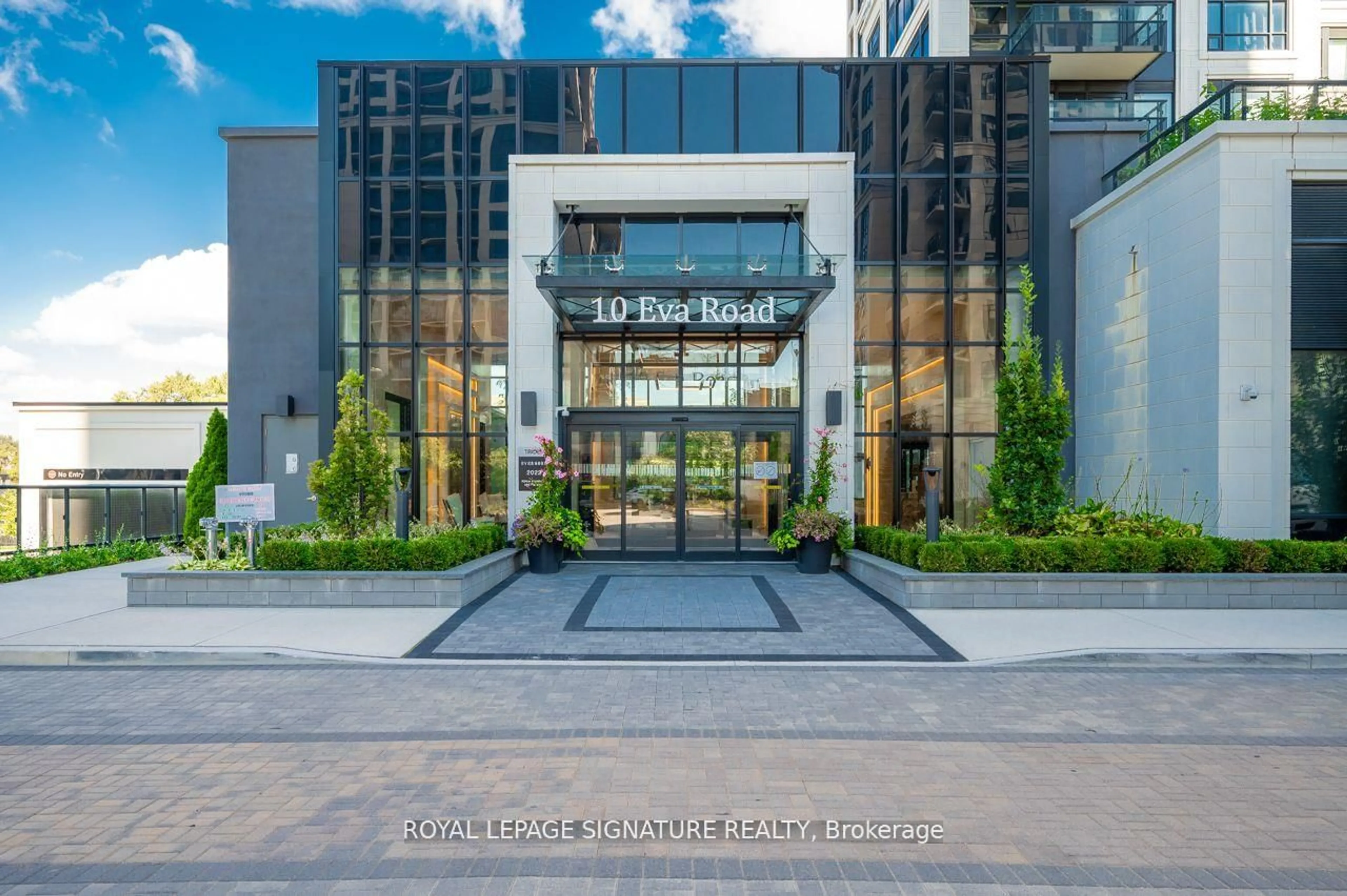 Indoor foyer for 10 Eva Rd #1504, Toronto Ontario M9C 0B3