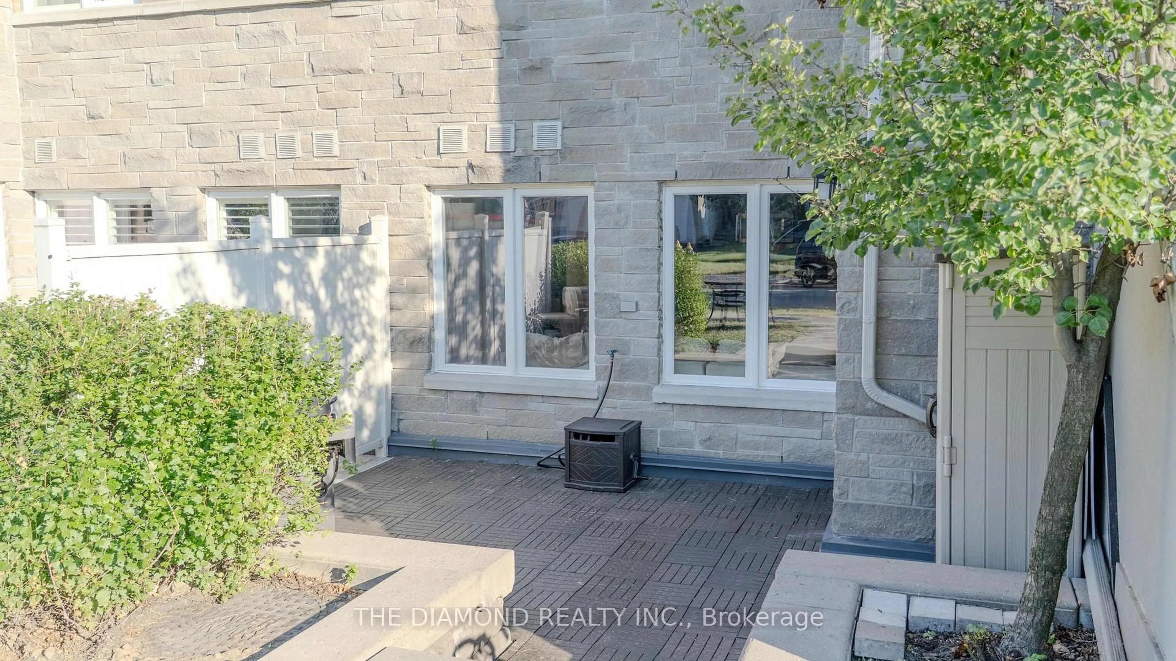 Patio, building for 25 Richgrove Dr #106, Toronto Ontario M9R 0A3