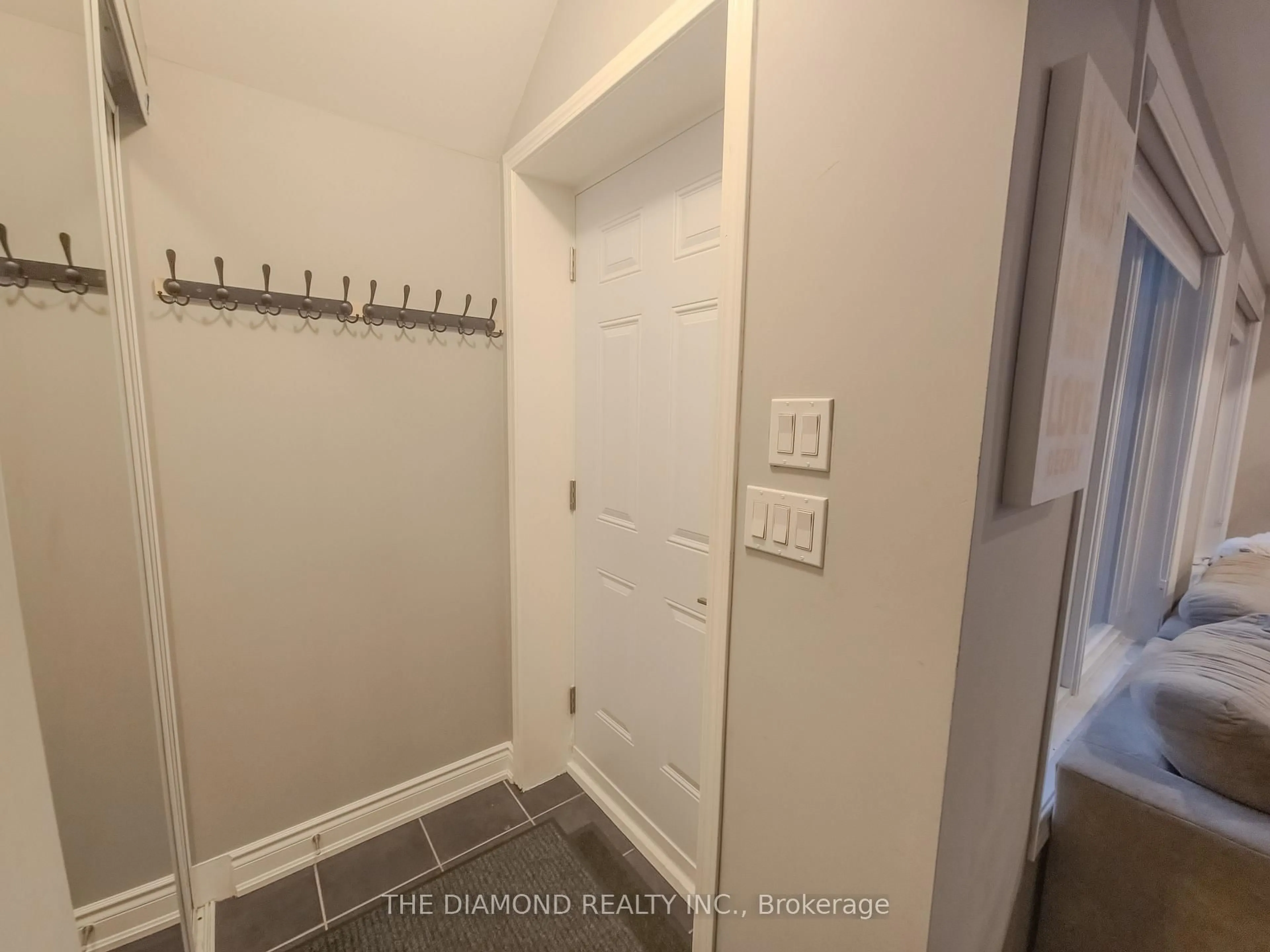 Unknown for 25 Richgrove Dr #106, Toronto Ontario M9R 0A3