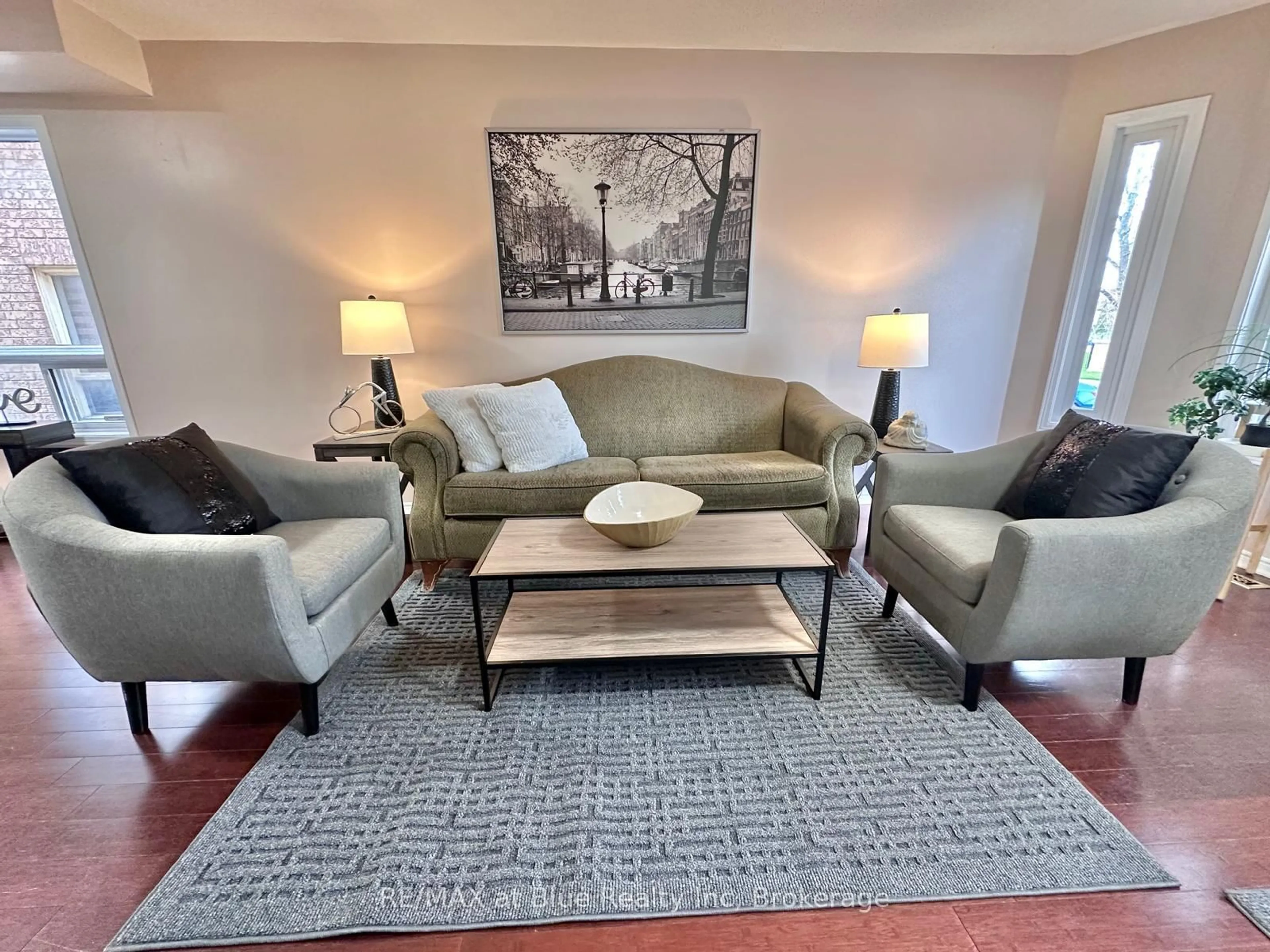 Living room with furniture, unknown for 192 Lockwood Rd, Brampton Ontario L6Y 4Y4