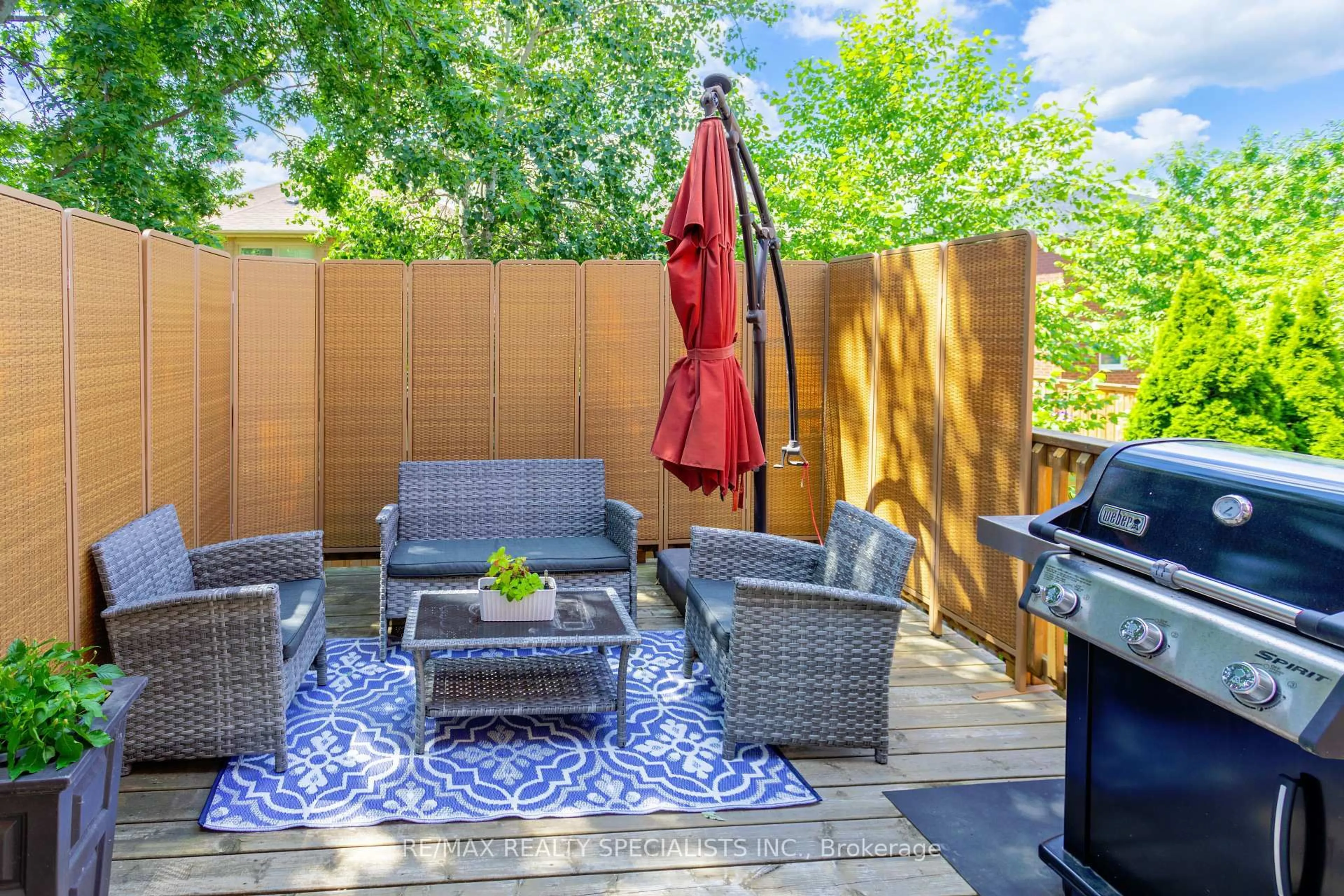 Patio, street for 3872 Periwinkle Cres, Mississauga Ontario L5N 6W7