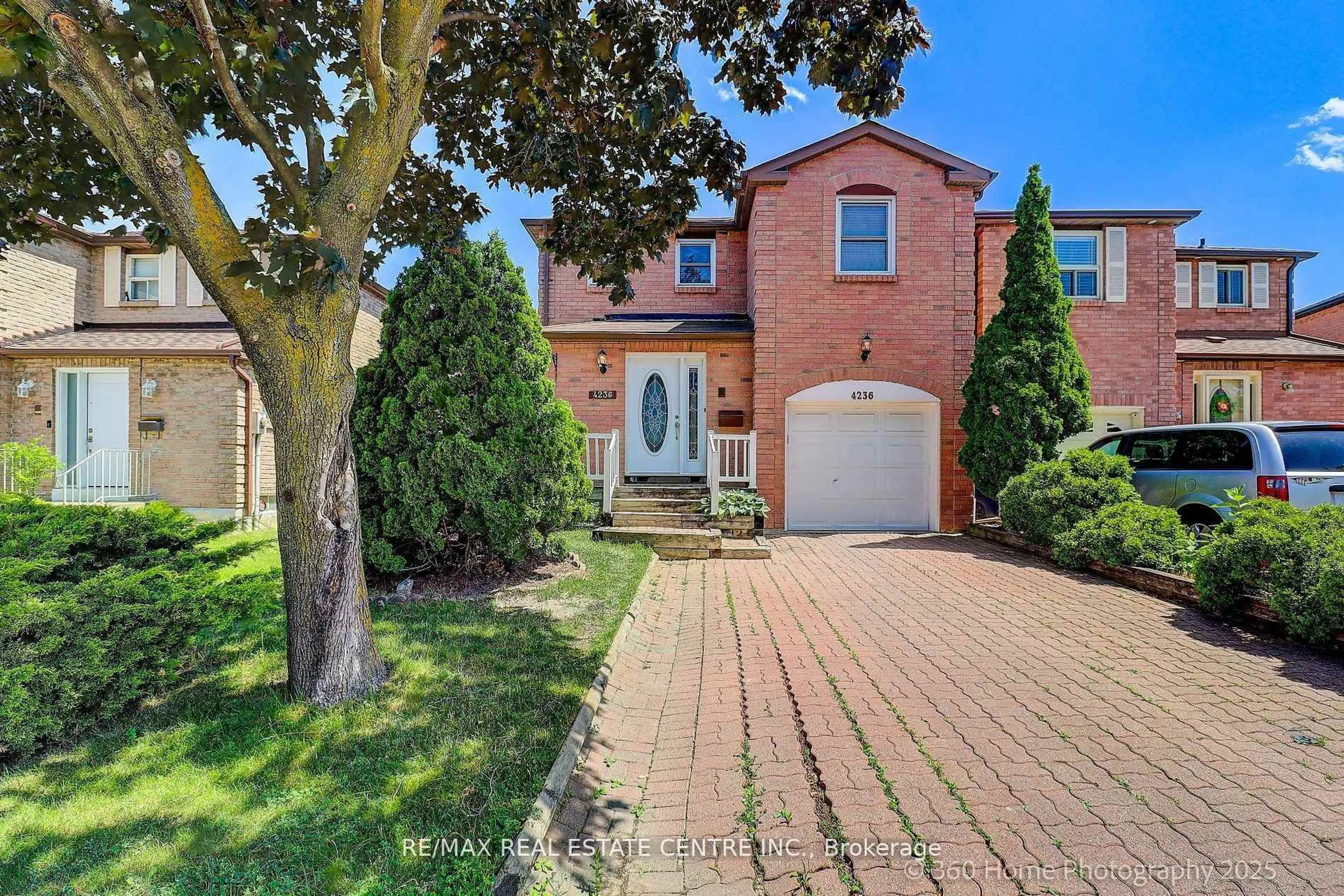Home with brick exterior material, street for 4236 Forest Fire Lane, Mississauga Ontario L4W 3P4