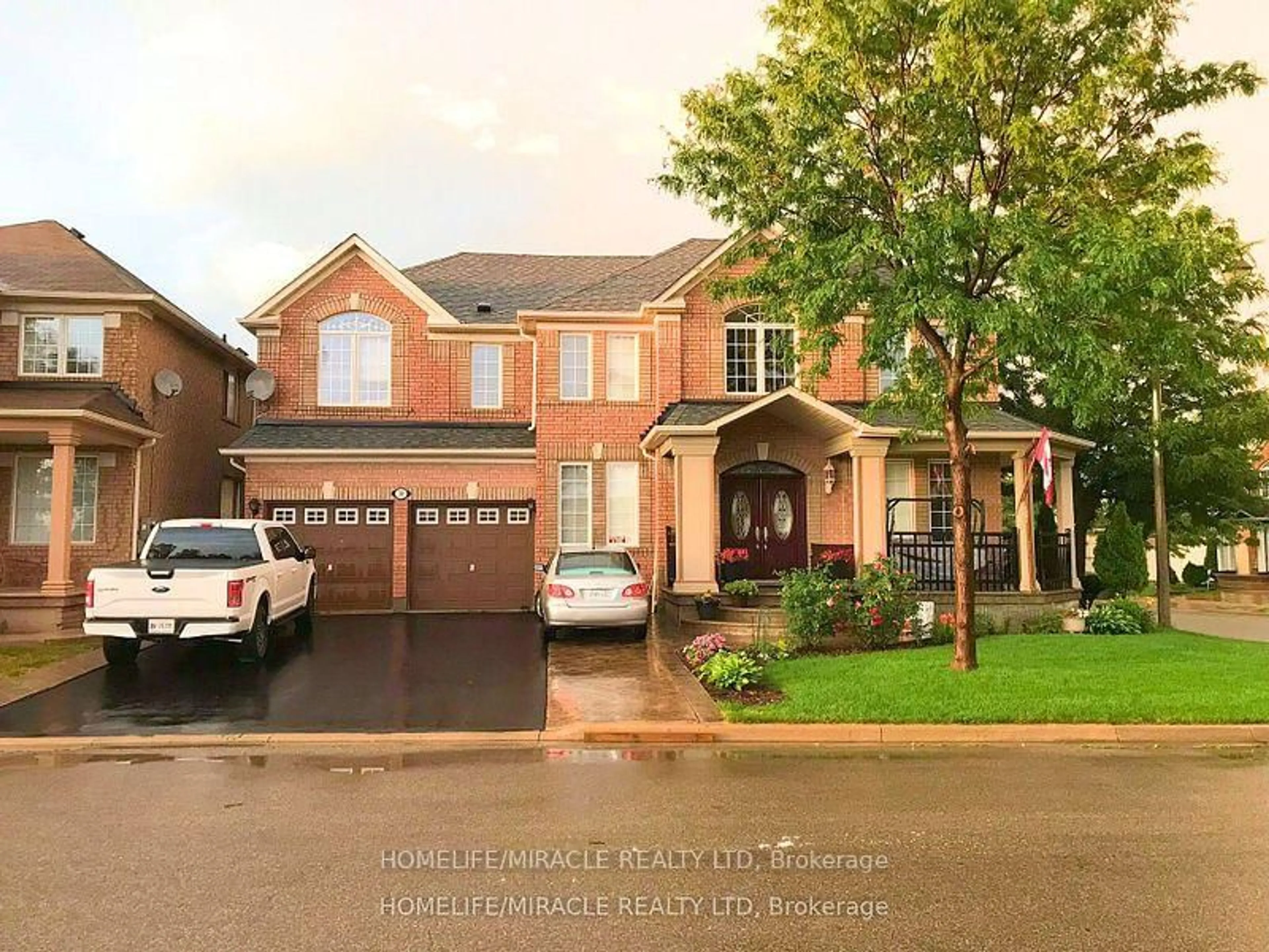Home with brick exterior material, street for 38 Sparta Dr, Brampton Ontario L6P 1H8