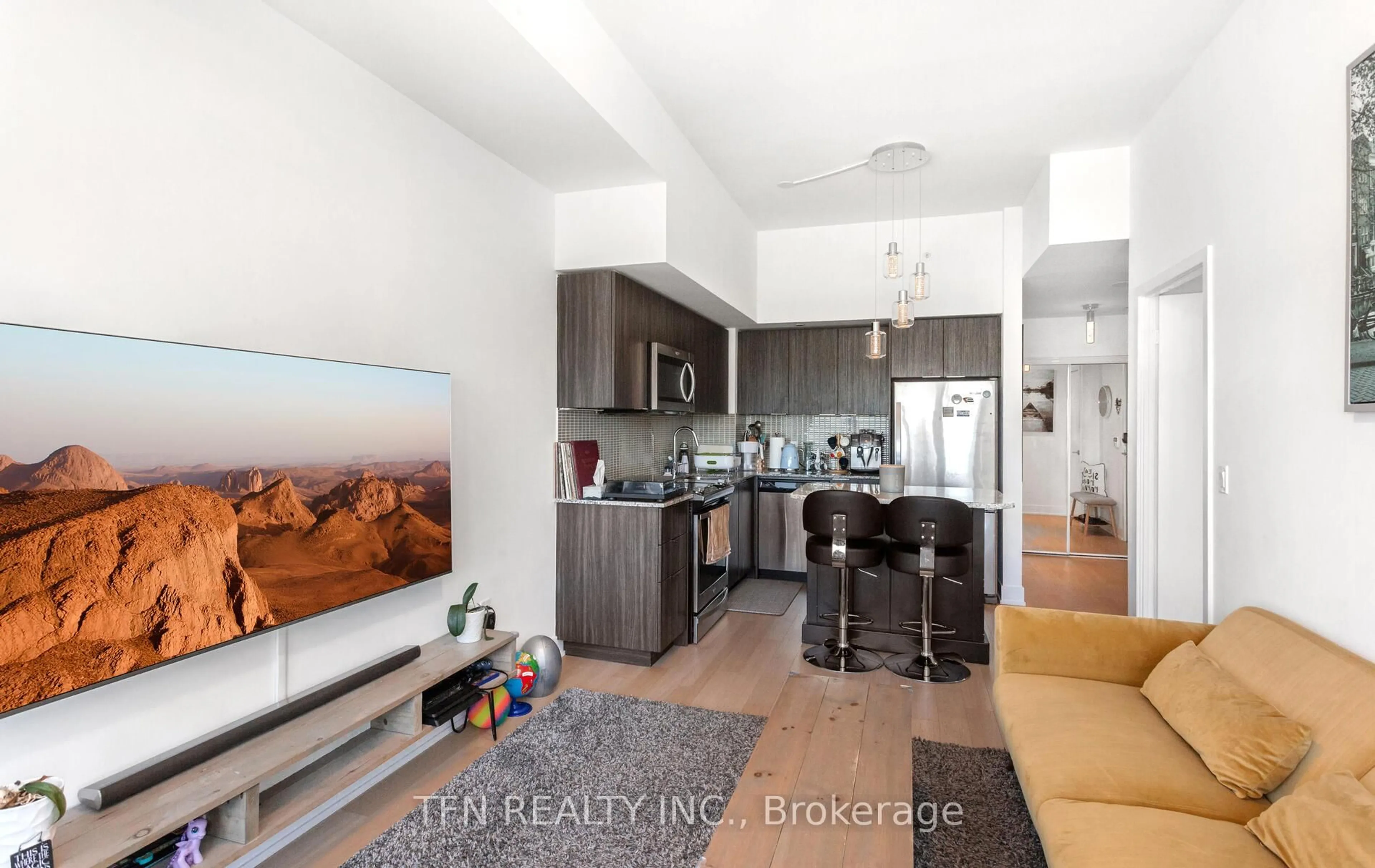 Open concept kitchen, ceramic/tile floor for 30 Shore Breeze Dr #2022, Toronto Ontario M8V 0J1