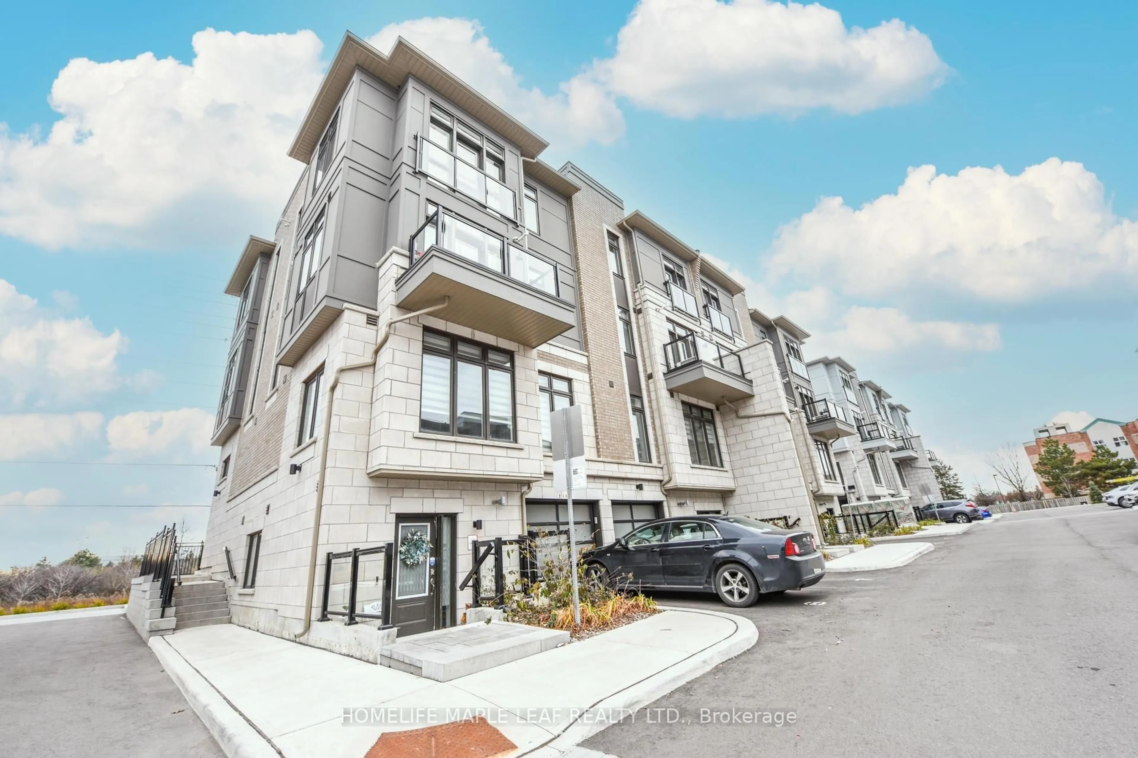 Unknown for 30 Halliford Pl #215, Brampton Ontario L6P 4R1