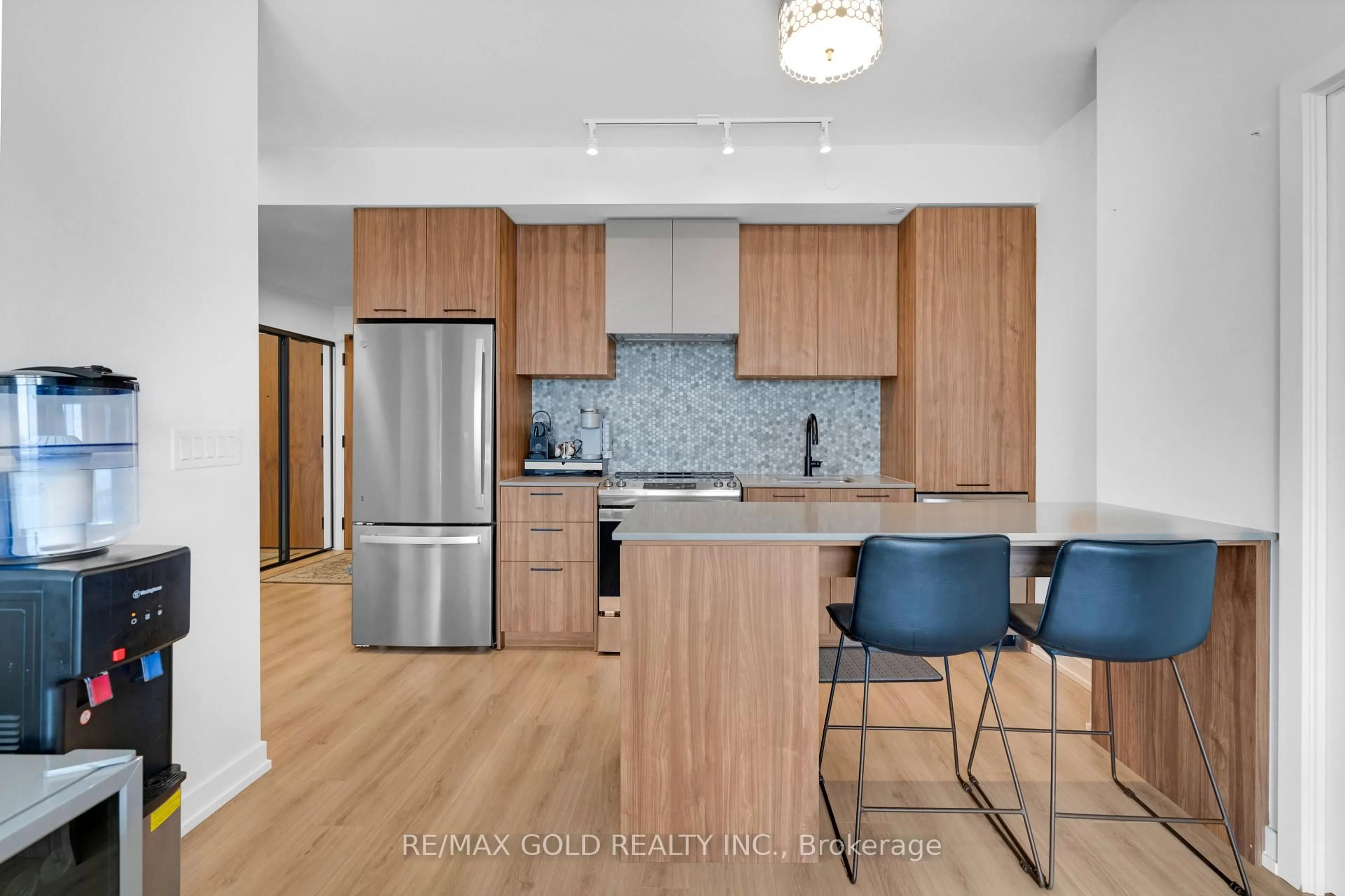 Open concept kitchen, unknown for 10 lagerfeld Dr #506 A, Brampton Ontario L7A 5L3