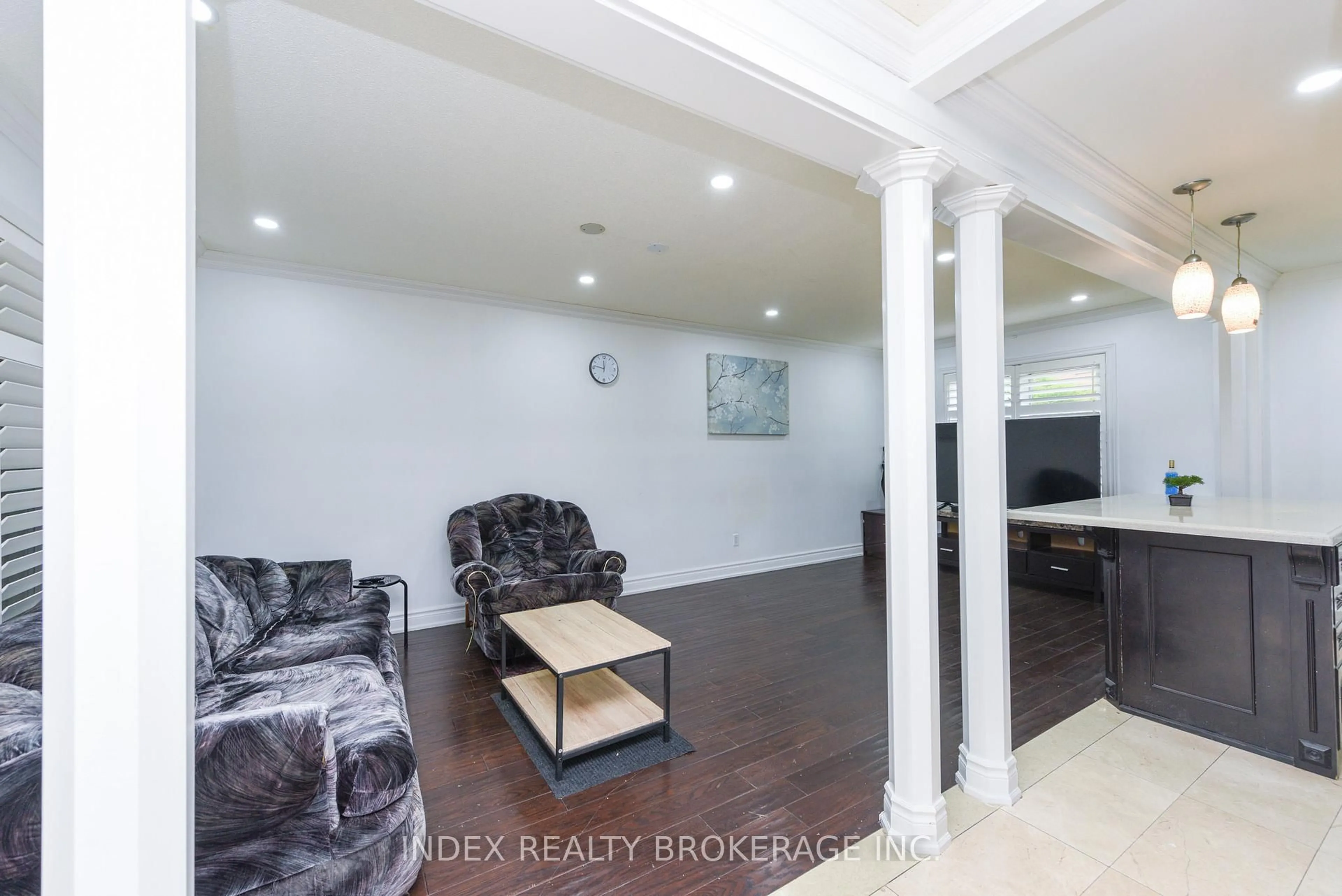 Unknown for 203 Richvale Dr, Brampton Ontario L6Z 4R6