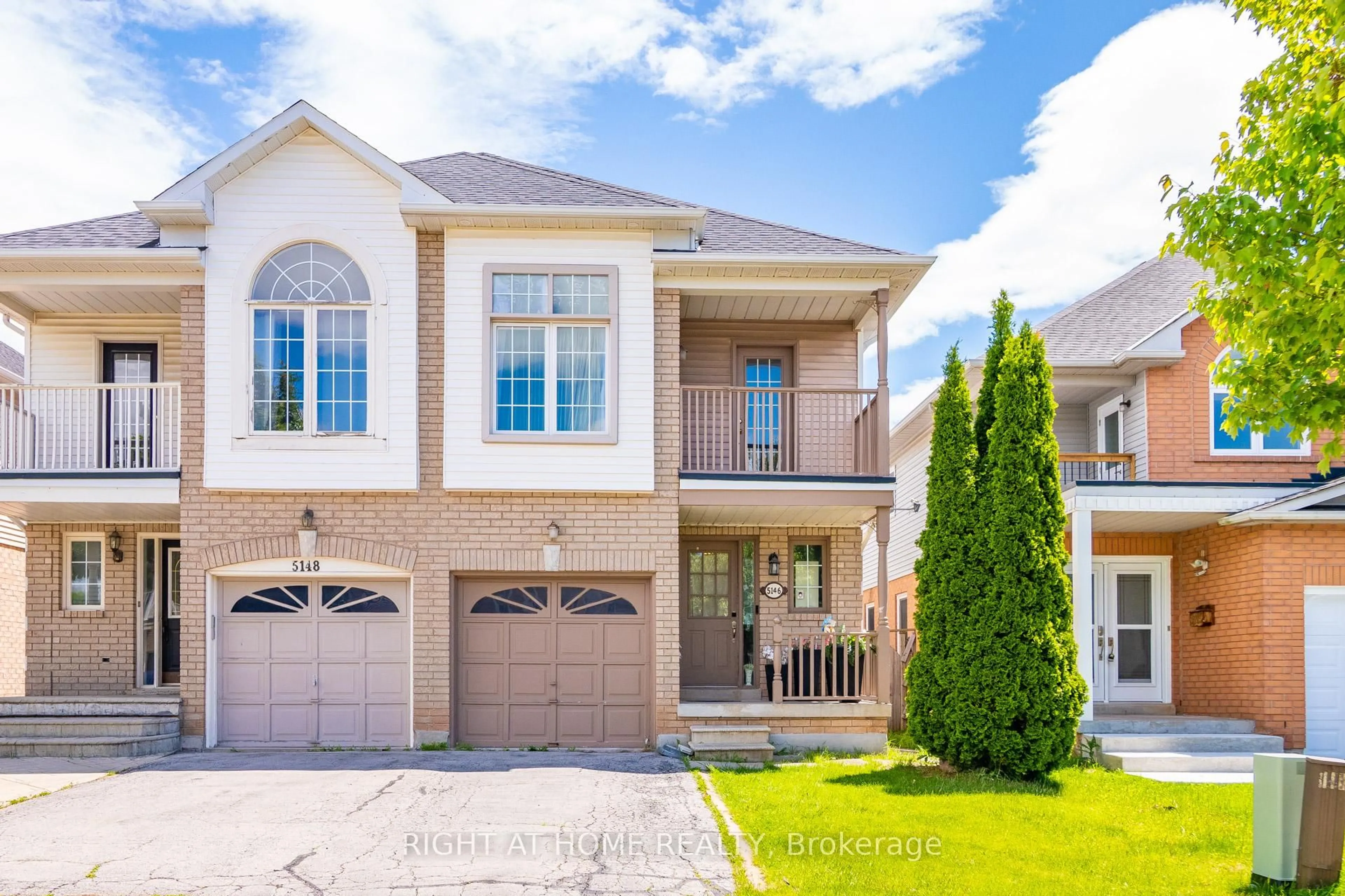 Home with brick exterior material, street for 5146 Porter St, Burlington Ontario L7L 6K8