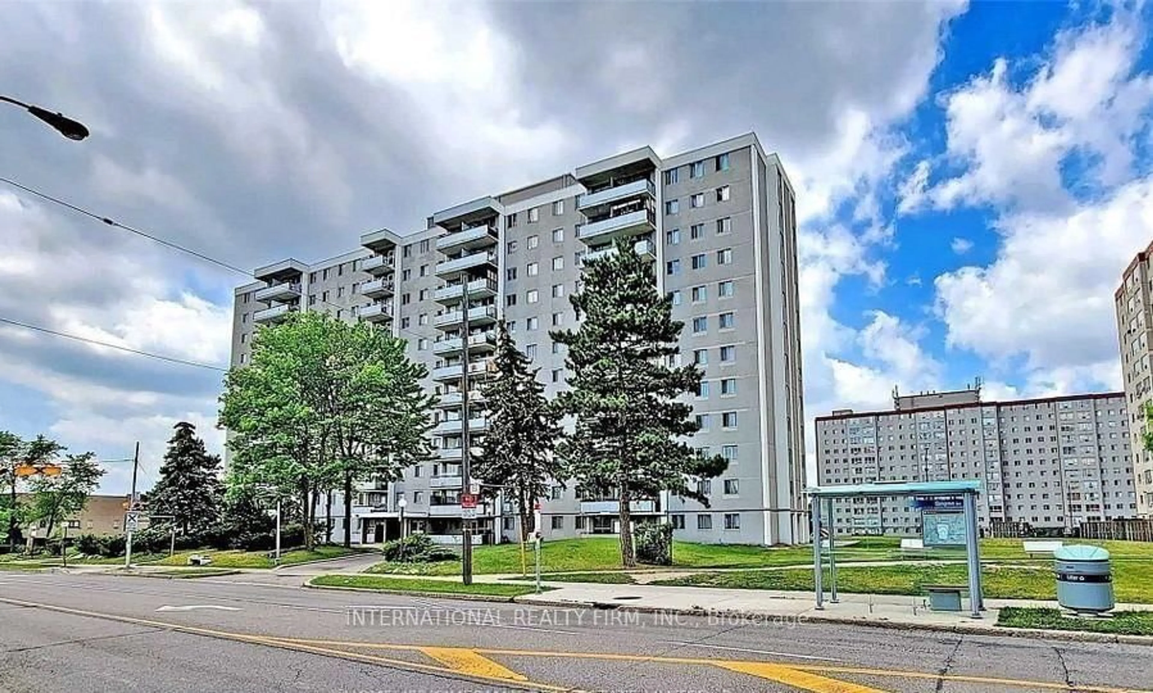 Unknown for 940 Caledonia Rd #809, Toronto Ontario M6B 3Y4