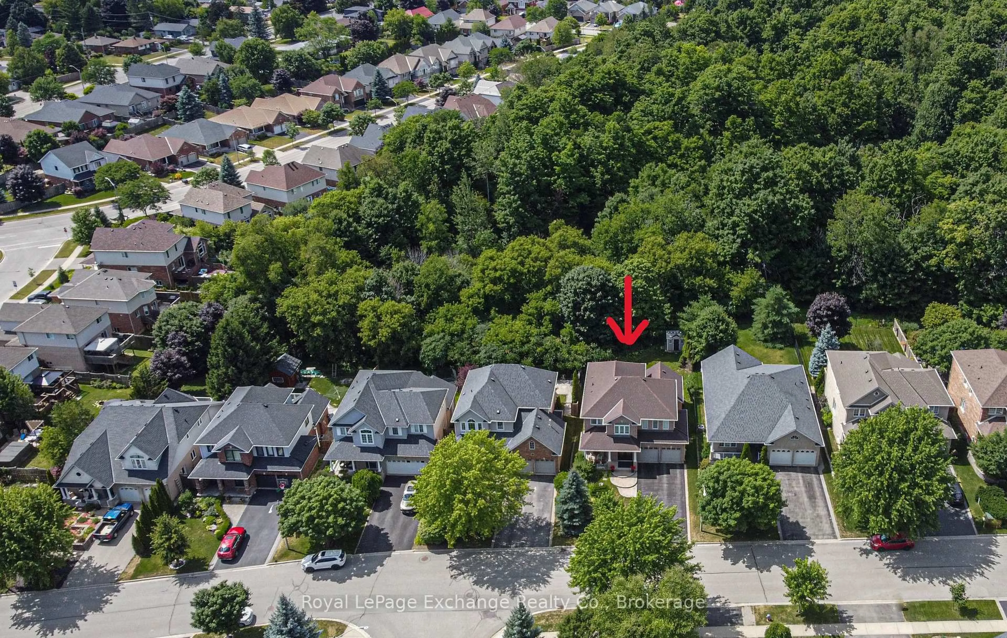 A pic from outside/outdoor area/front of a property/back of a property/a pic from drone, street for 11 Salmon Way, Halton Hills Ontario L7J 3B1