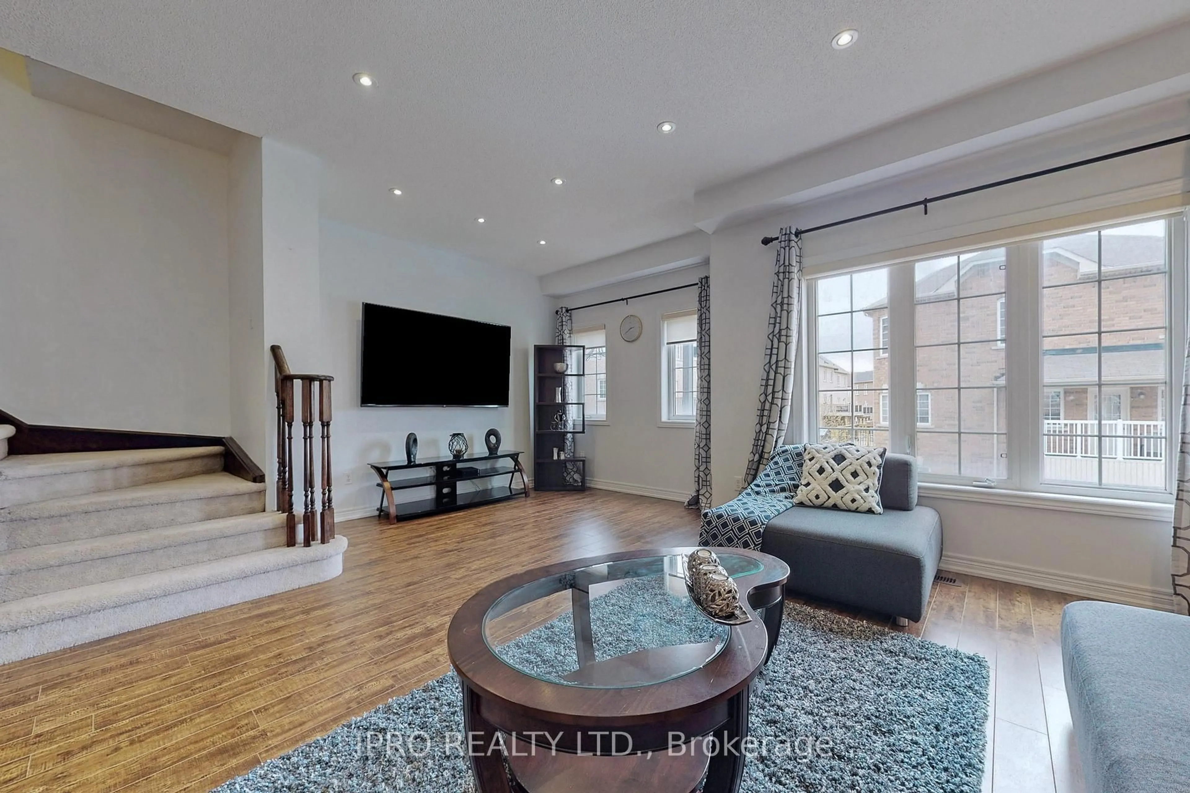 Living room with furniture, unknown for 48 Arizona Dr, Brampton Ontario L6Y 0R6
