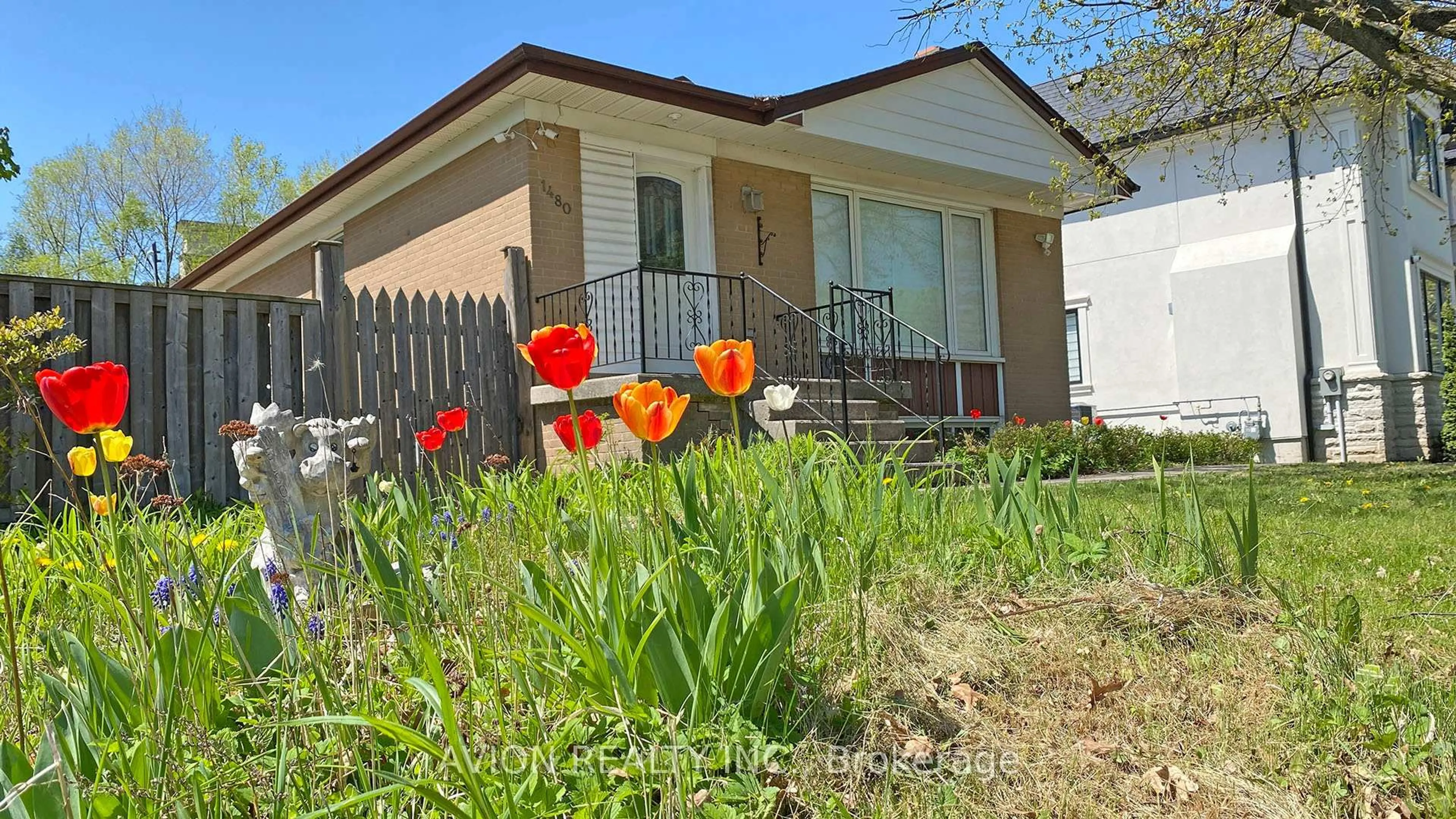 Unknown for 1480 Pembroke Dr, Oakville Ontario L6H 1V8