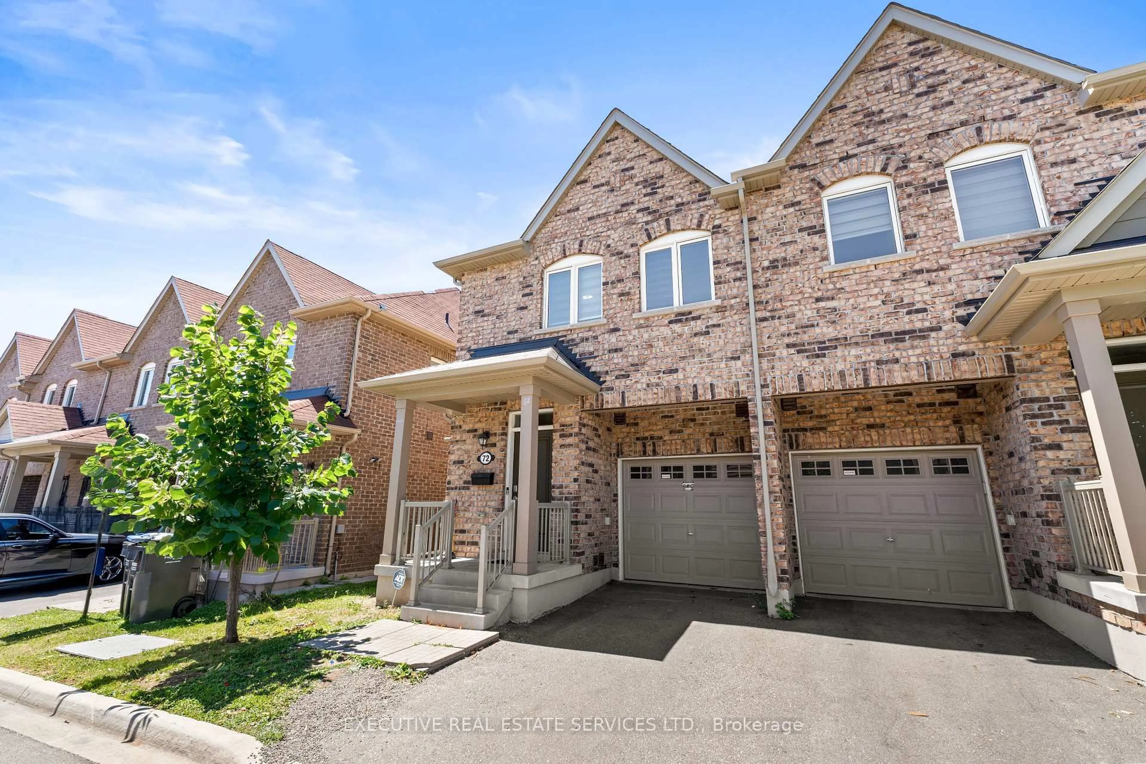 Home with brick exterior material, street for 50 Edinburgh Dr #72, Brampton Ontario L6Y 1N9