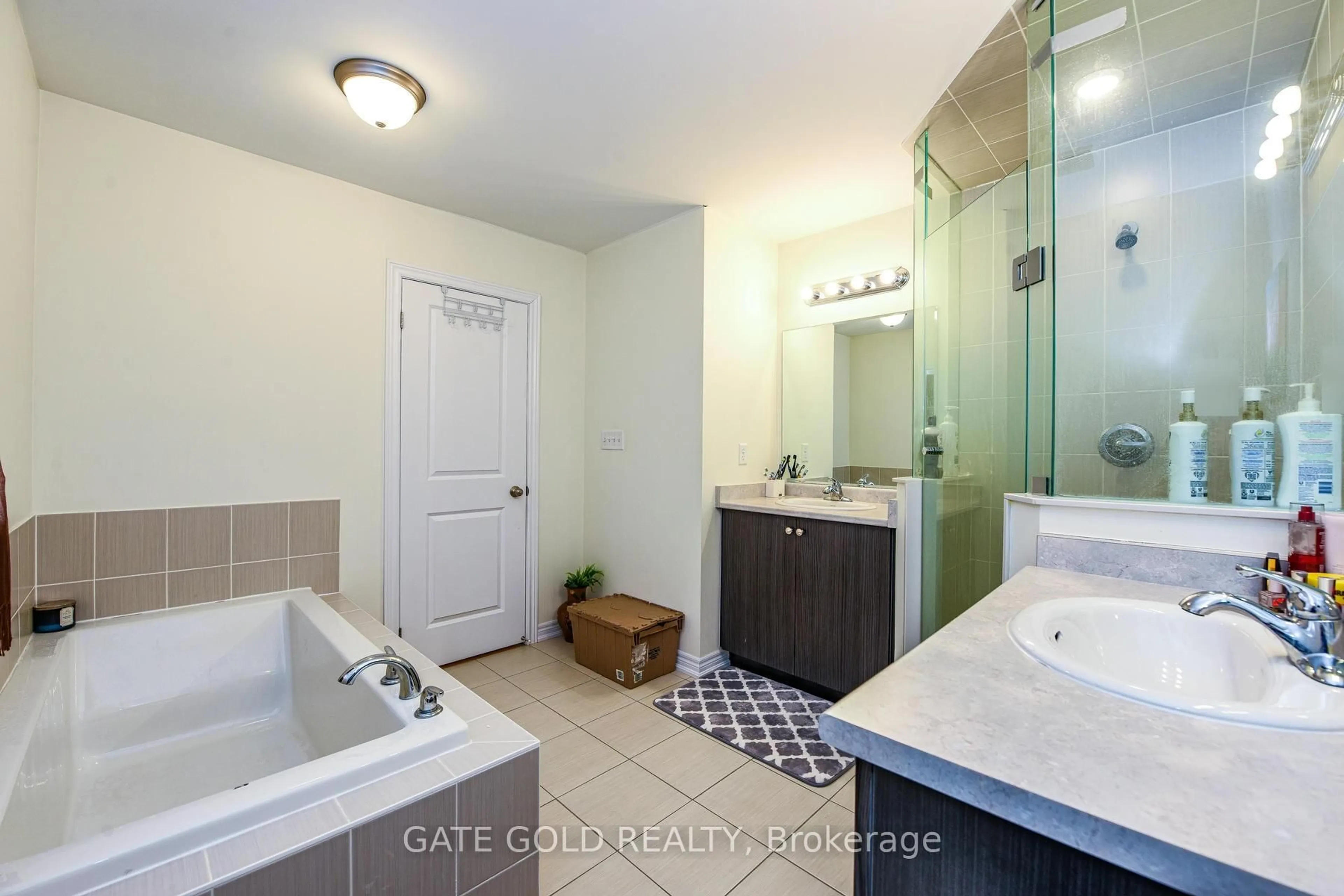 Contemporary bathroom, ceramic/tile floor for 47 Donald Stewart Rd, Brampton Ontario L7A 5J8