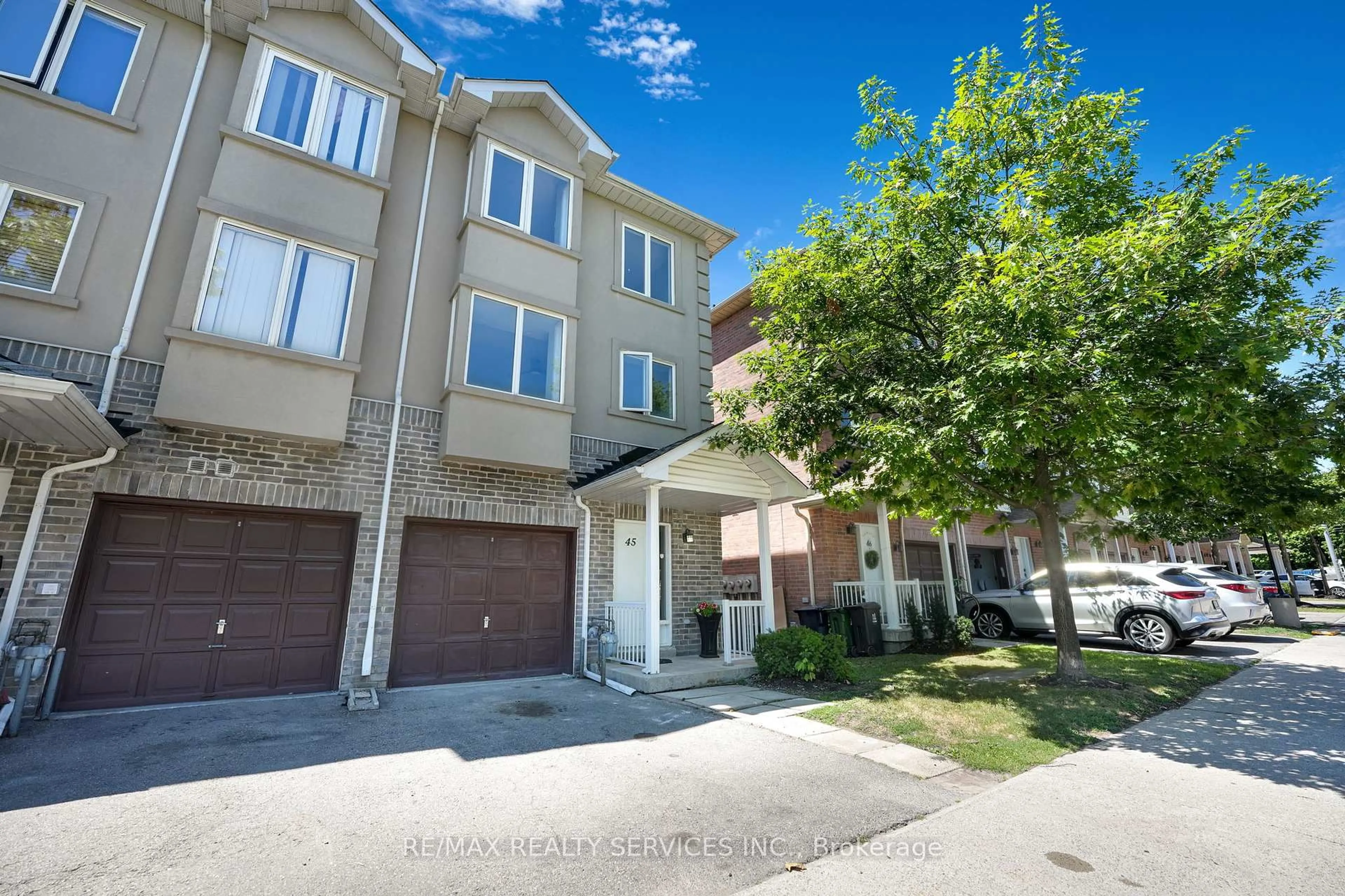 A pic from outside/outdoor area/front of a property/back of a property/a pic from drone, street for 3059 Finch Ave #45, Toronto Ontario M9M 0A7