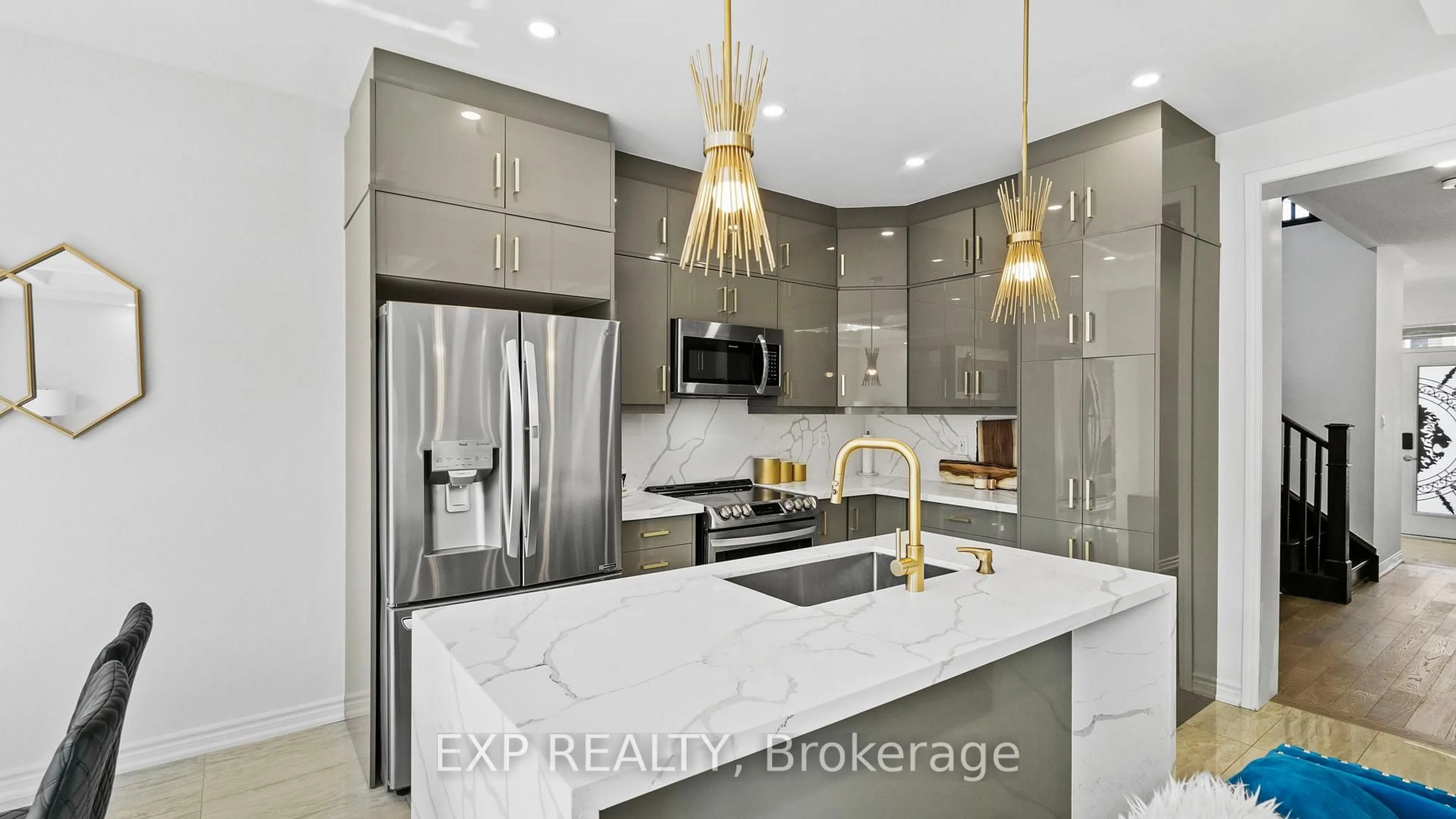 Contemporary kitchen, ceramic/tile floor for 732 Aspen Terr, Milton Ontario L9T 2X5